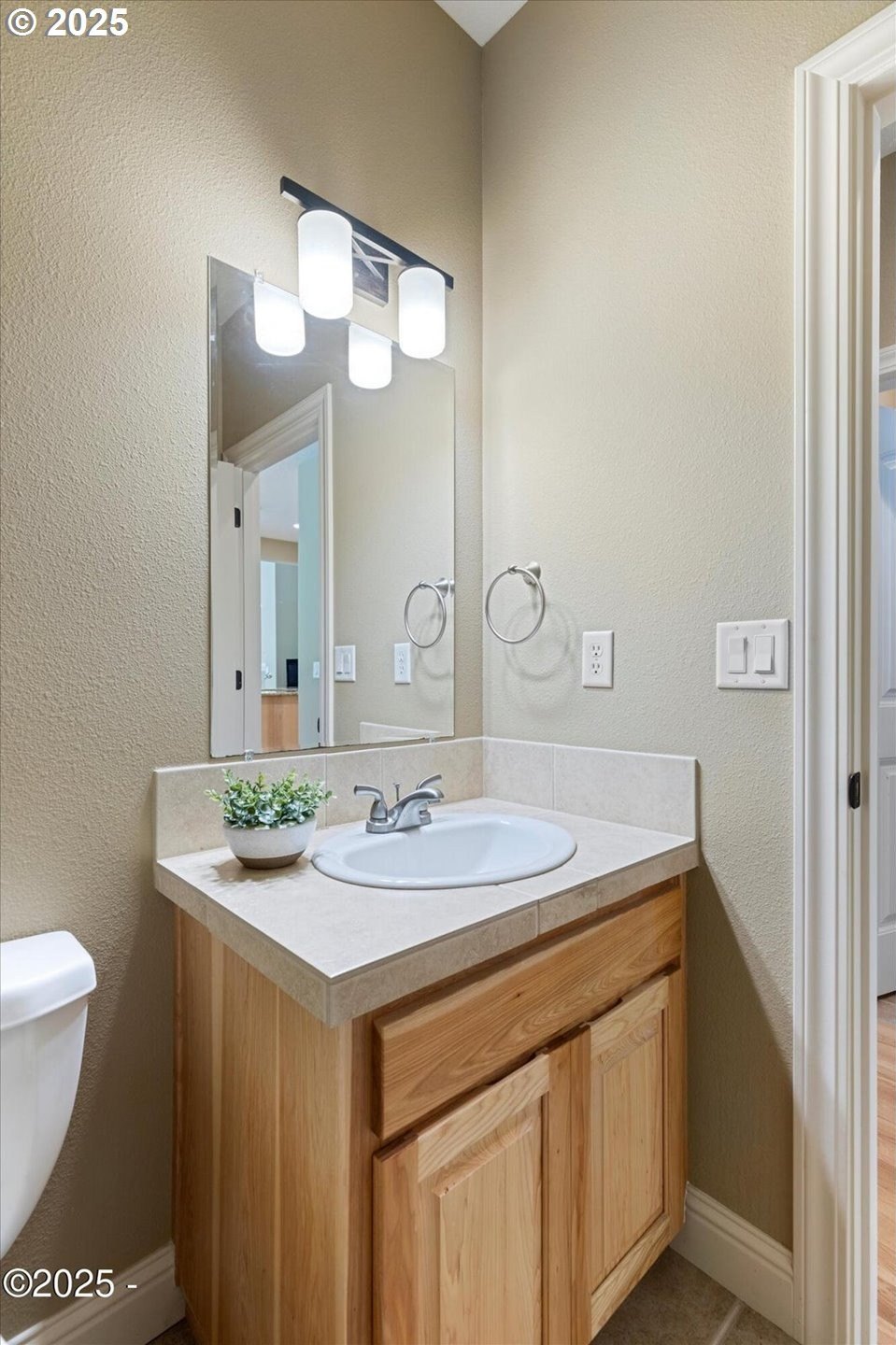 Lincoln City, Oregon, 97367, United States, 3 Bedrooms Bedrooms, ,3 BathroomsBathrooms,Residential,For Sale,1942119
