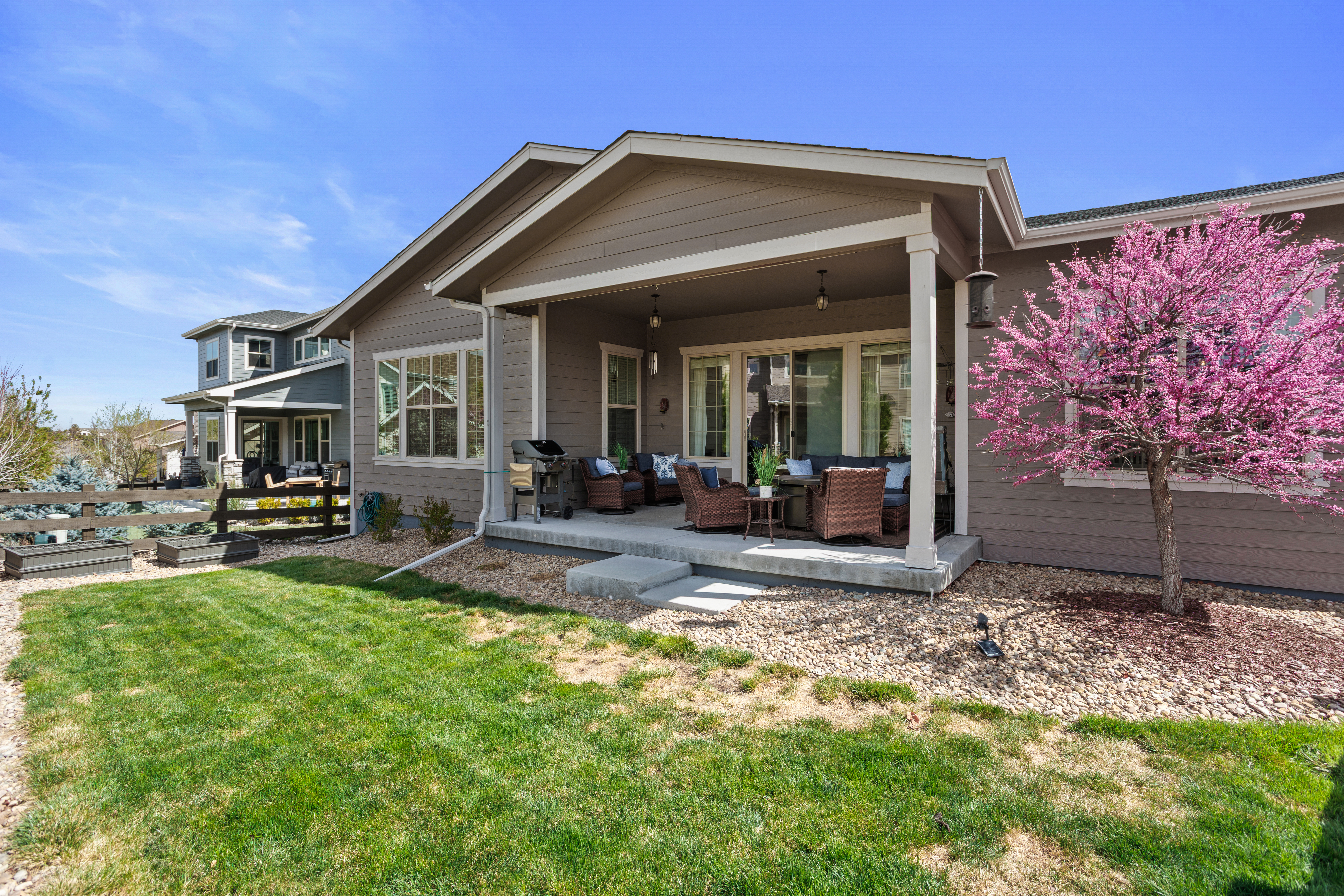  Ranch Perfection in Reata North Chef Kitchen Main Floor Suite & Basement Oasis - 物件實景