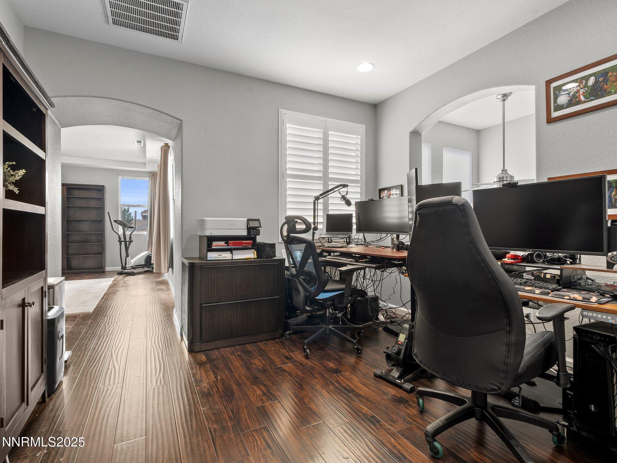 Sparks, Nevada, 89436, United States, 4 Bedrooms Bedrooms, ,3 BathroomsBathrooms,Residential,For Sale,1948184