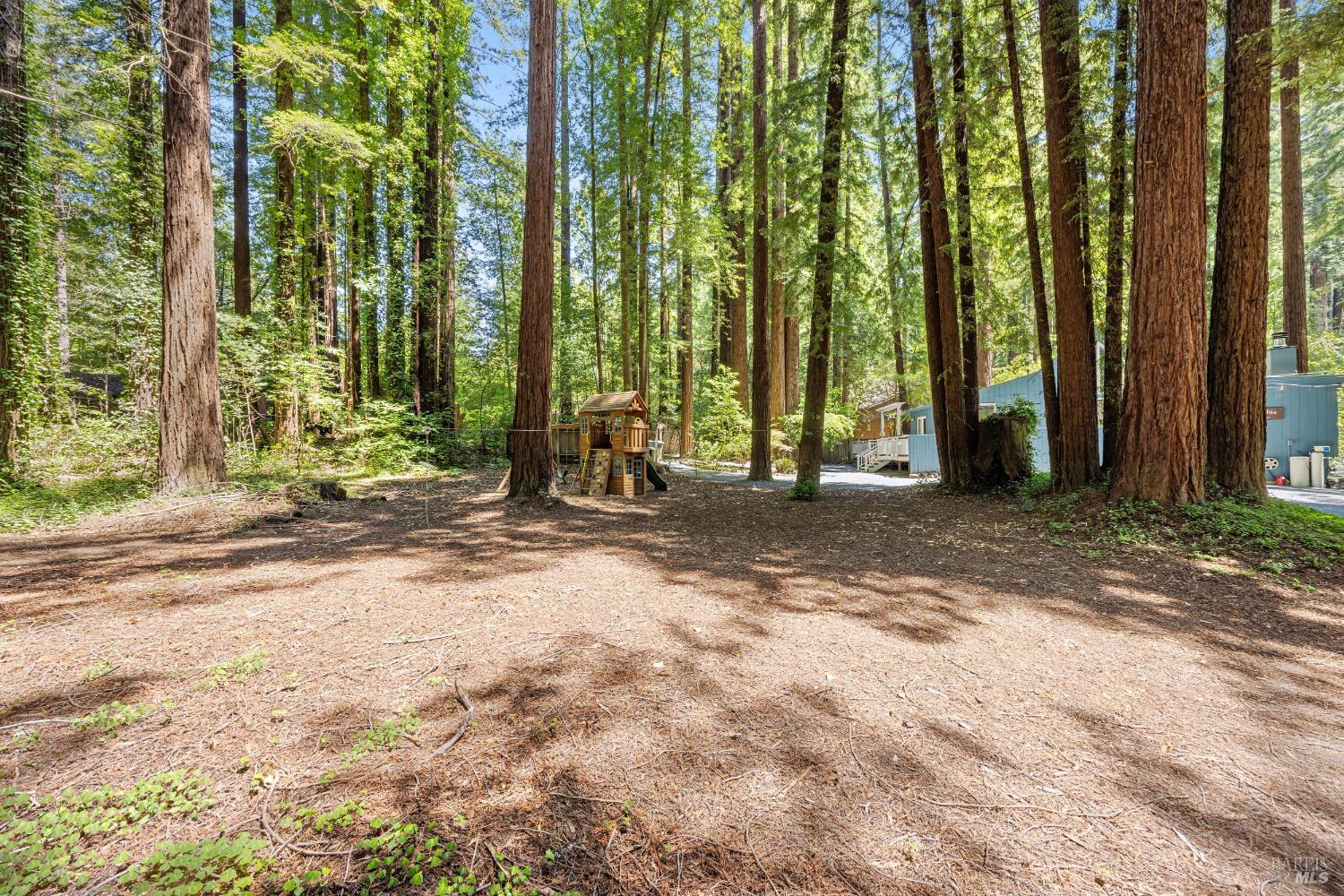 Monte Rio, California, 95462, United States, 2 Bedrooms Bedrooms, ,3 BathroomsBathrooms,Residential,For Sale,1861966