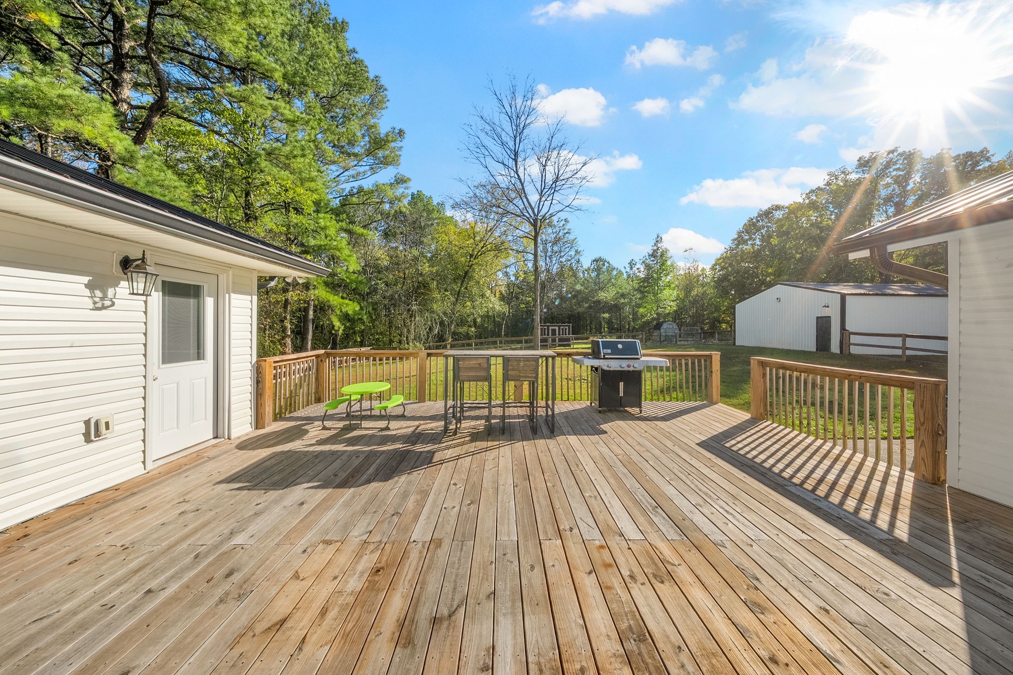 Clarksville, Tennessee, 37040, United States, 4 Bedrooms Bedrooms, ,3 BathroomsBathrooms,Residential,For Sale,1988852