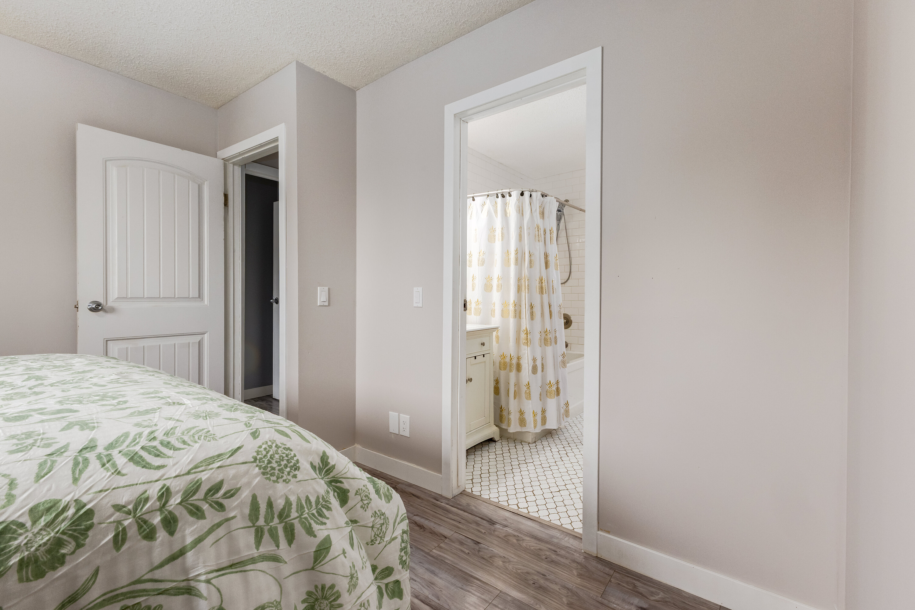  228 Deer Ridge Place SE - 物件實景