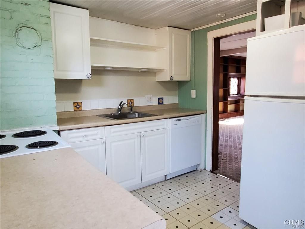 Skaneateles, New York, 13152, United States, 3 Bedrooms Bedrooms, ,2 BathroomsBathrooms,Residential,For Sale,1988278