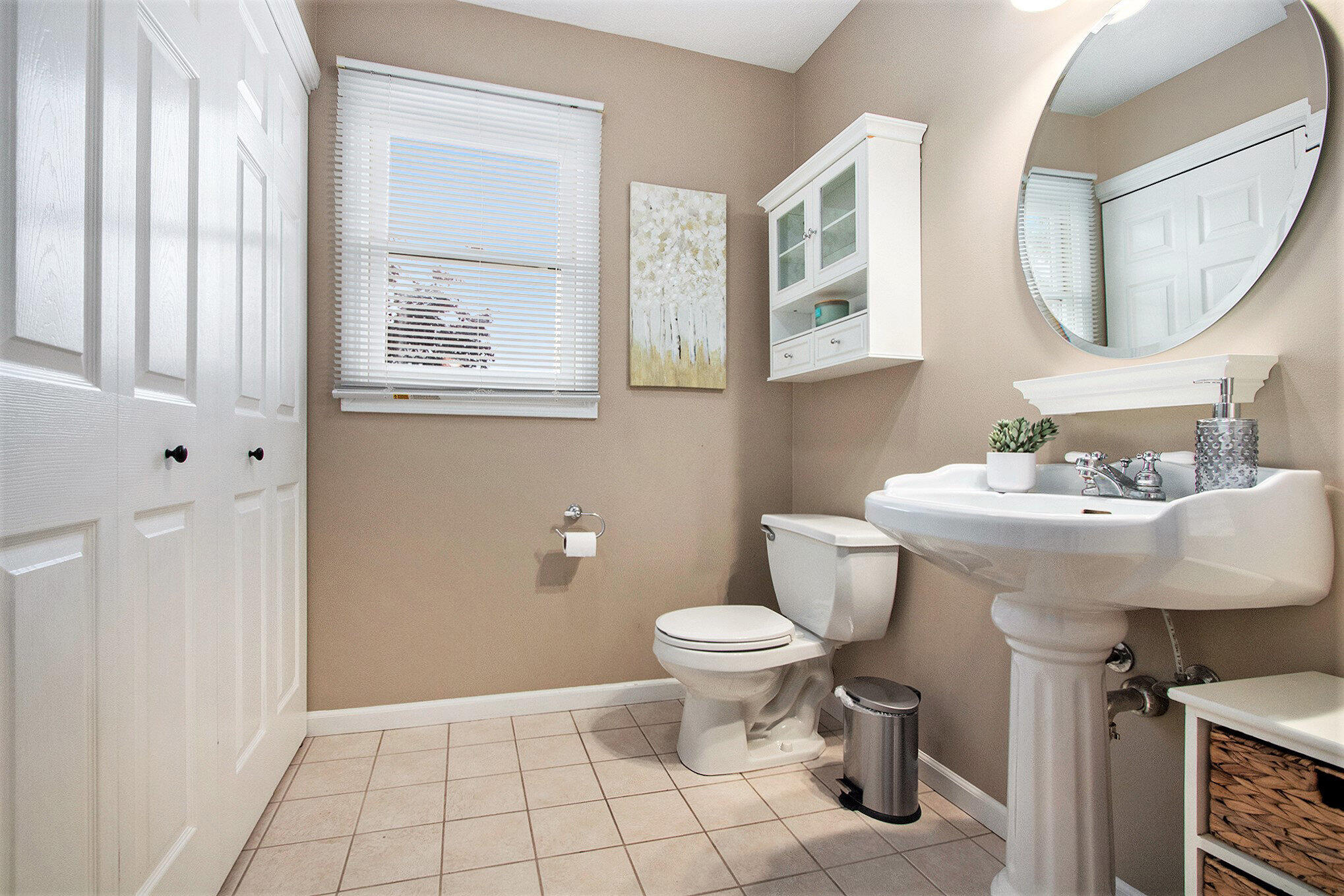 Stevensville, Michigan, 49127, United States, 4 Bedrooms Bedrooms, ,3 BathroomsBathrooms,Residential,For Sale,1942720