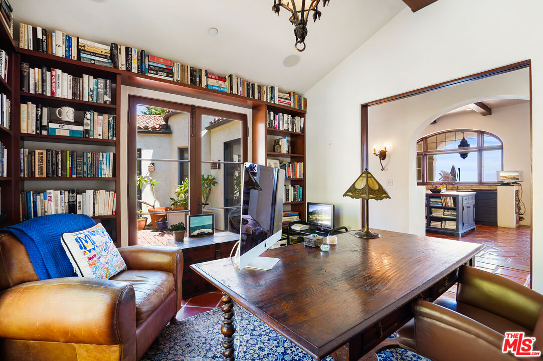 Malibu, California, 90265, United States, 3 Bedrooms Bedrooms, ,4 BathroomsBathrooms,Residential,For Sale,1846867