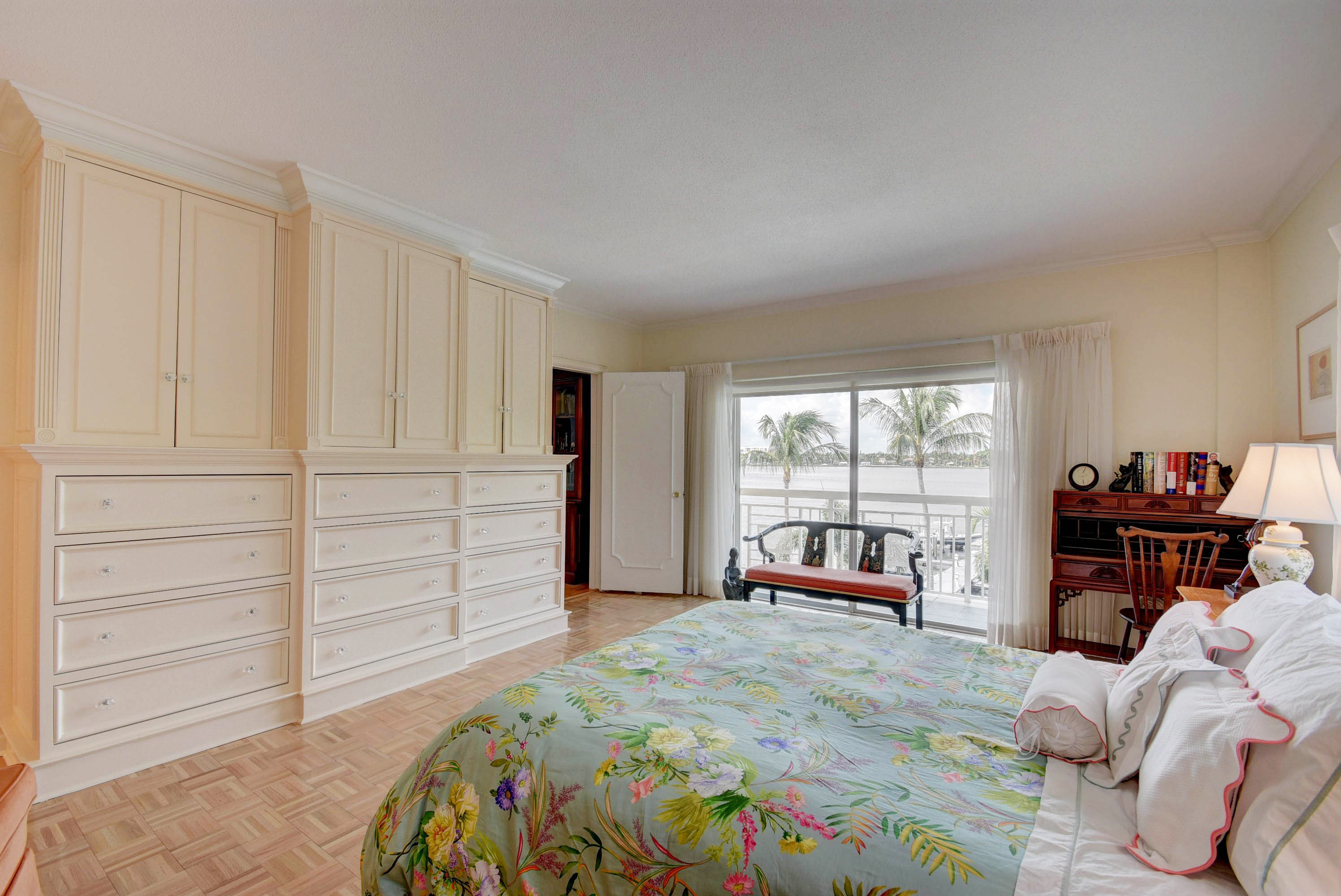  250 Bradley Place 408 - 物件實景
