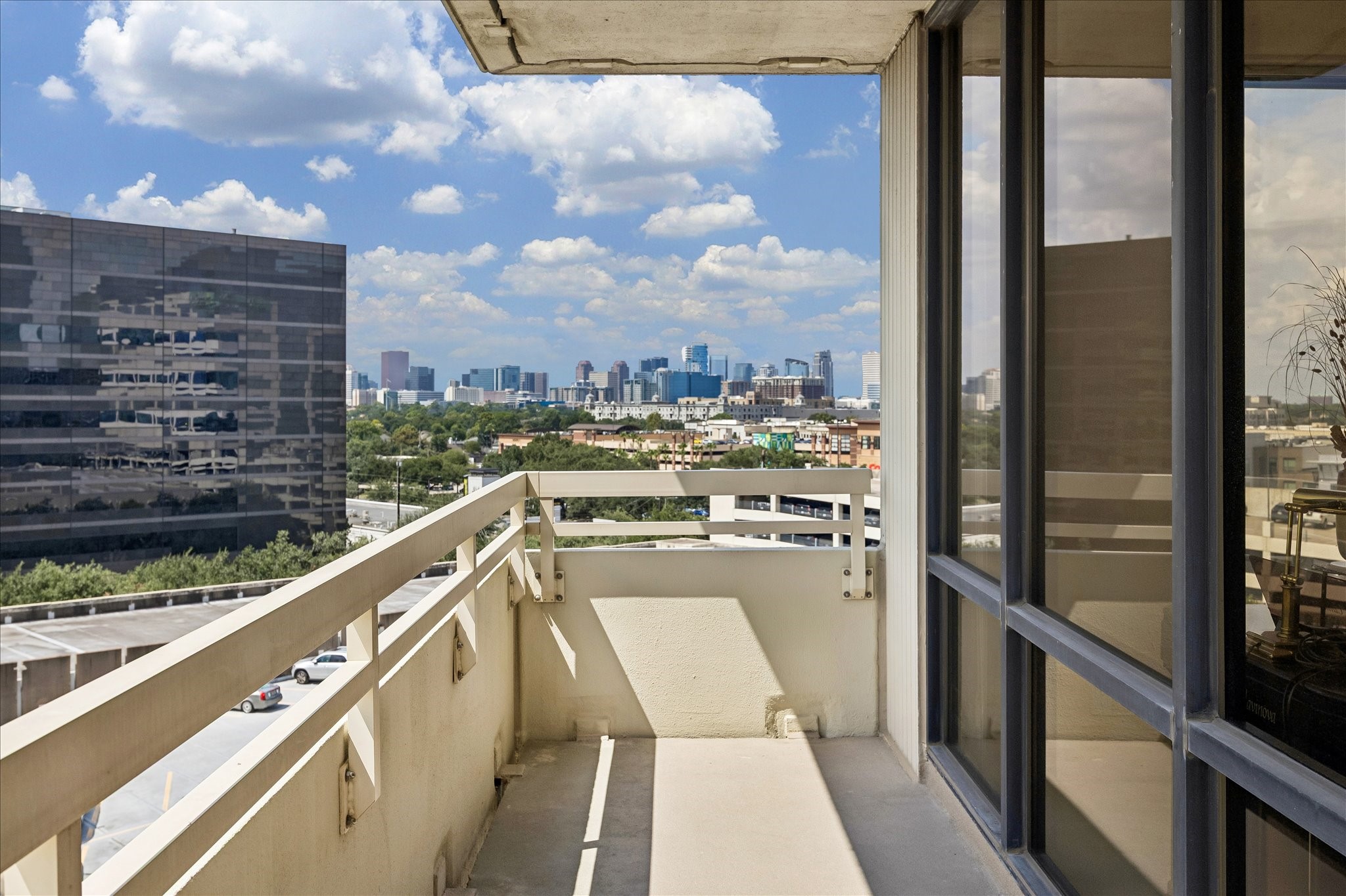  15 Greenway Plaza #9F - 物件實景