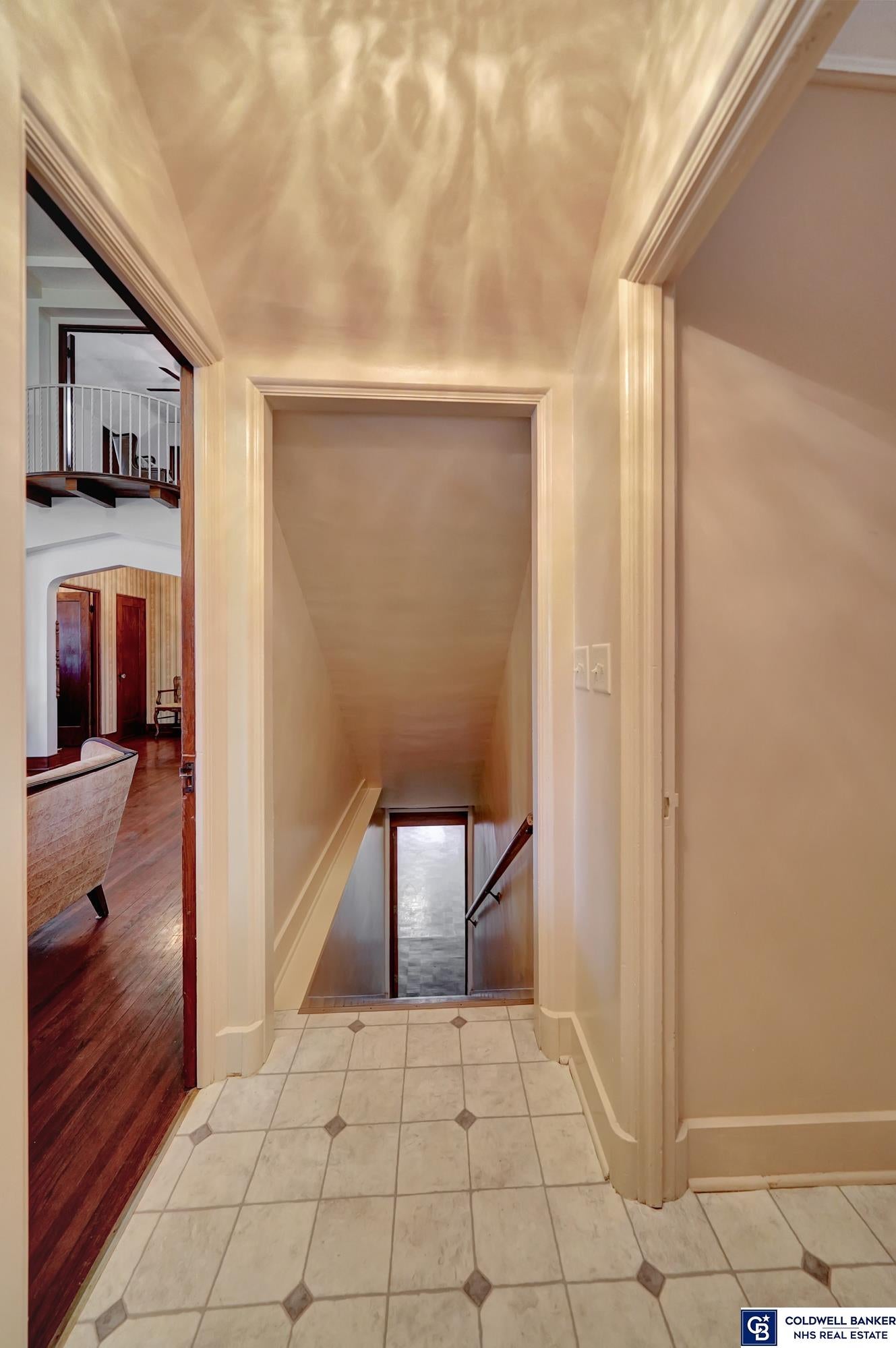 Lincoln, Nebraska, 68510, United States, 6 Bedrooms Bedrooms, ,2 BathroomsBathrooms,Residential,For Sale,1796246