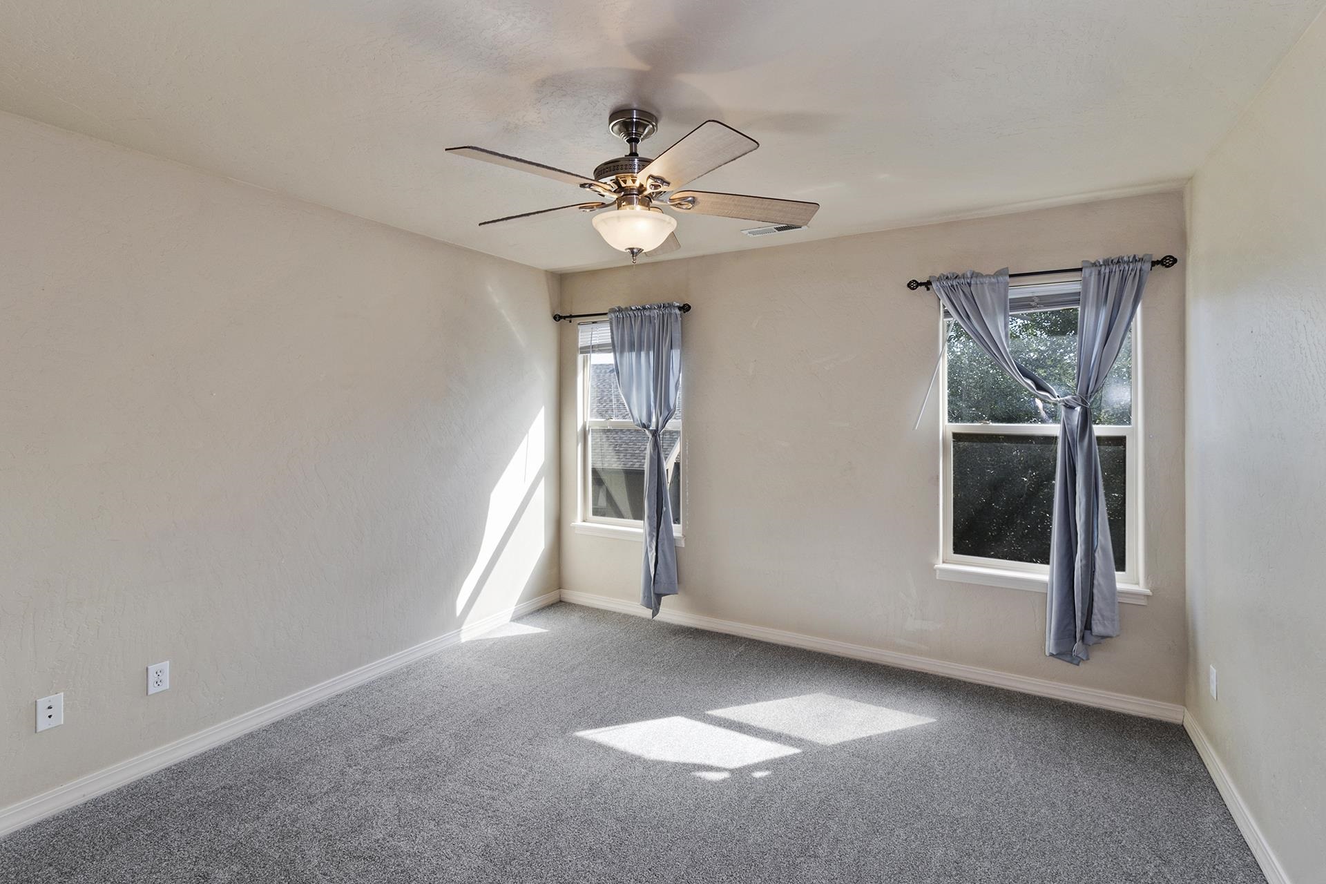 Fruita, Colorado, 81521, United States, 5 Bedrooms Bedrooms, ,3 BathroomsBathrooms,Residential,For Sale,1982065