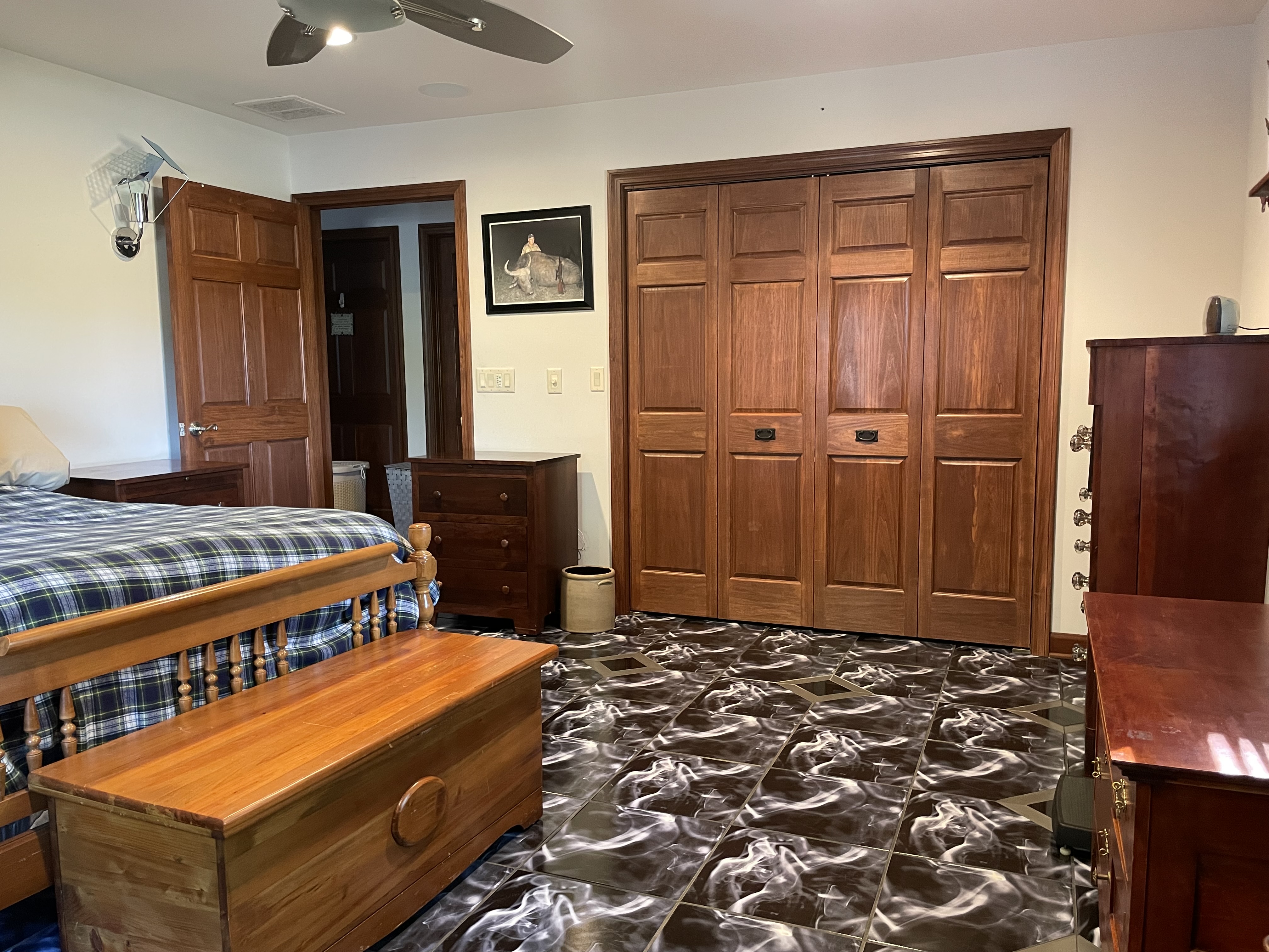 Murphysboro, Illinois, 62966, United States, 5 Bedrooms Bedrooms, ,6 BathroomsBathrooms,Residential,For Sale,1977081