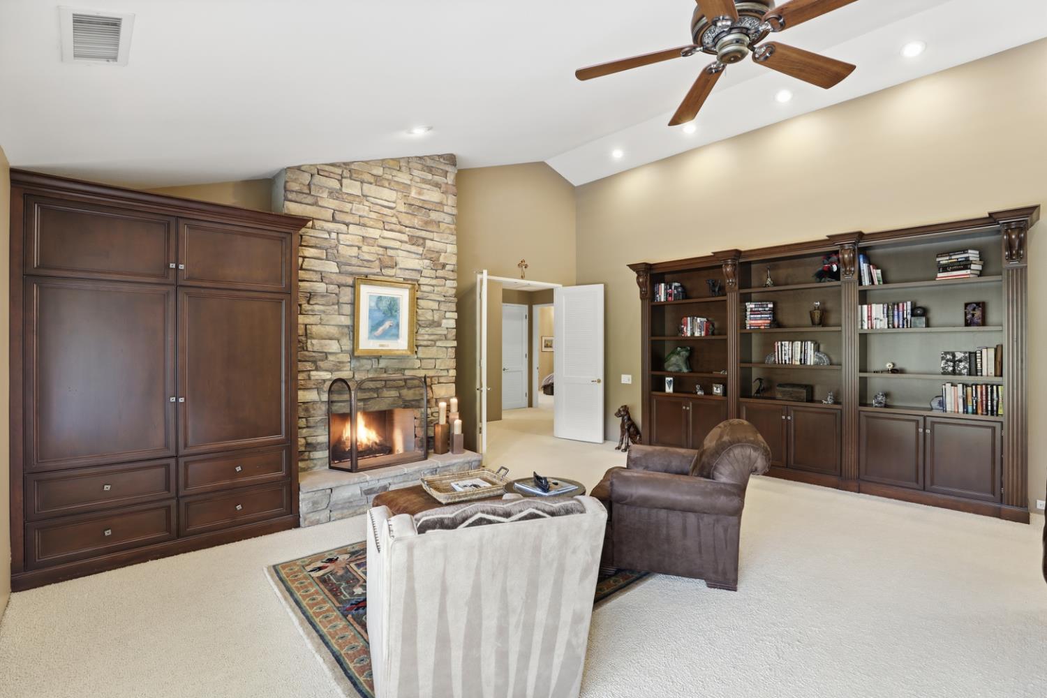 Gold River, California, 95670, United States, 4 Bedrooms Bedrooms, ,5 BathroomsBathrooms,Residential,For Sale,1987751