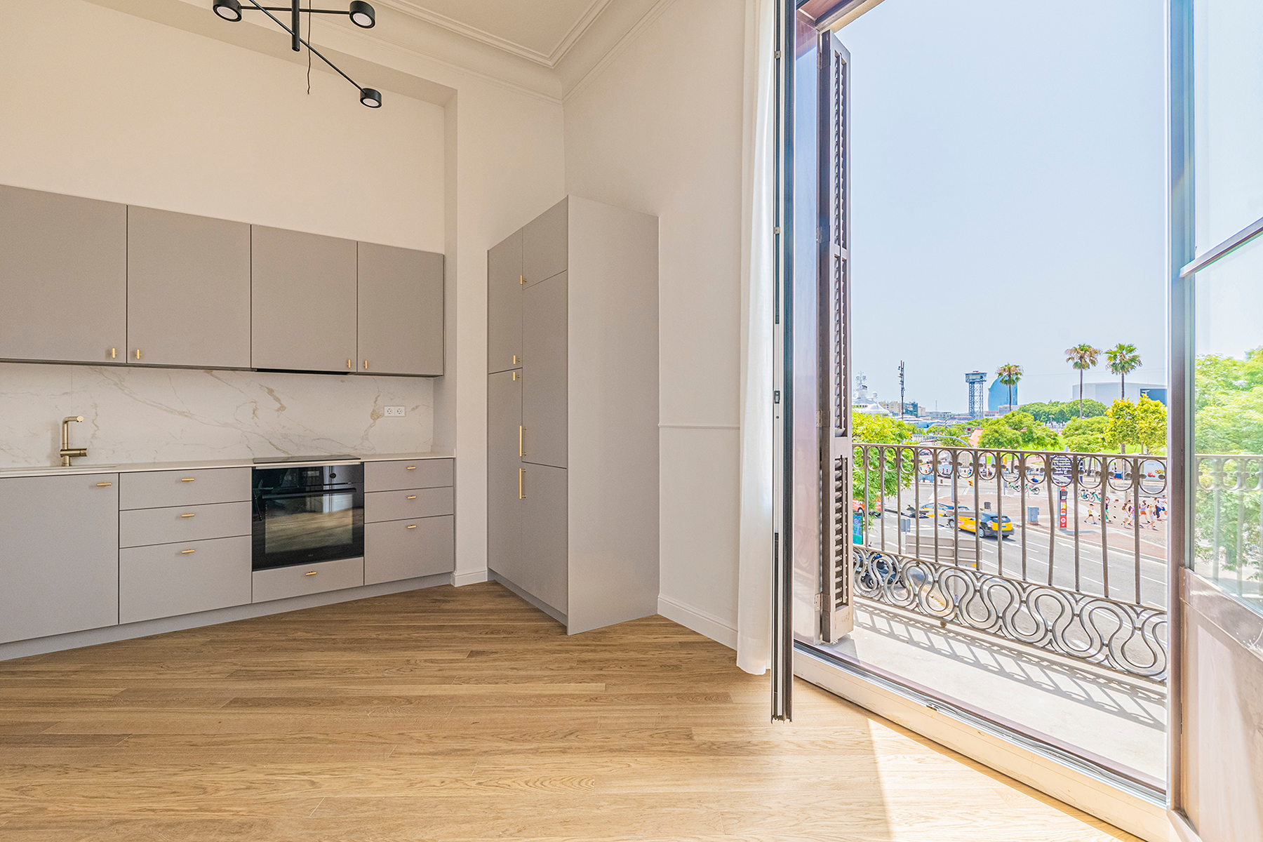  Corner flat renovated in El Born with views of Port Vell - 物件實景