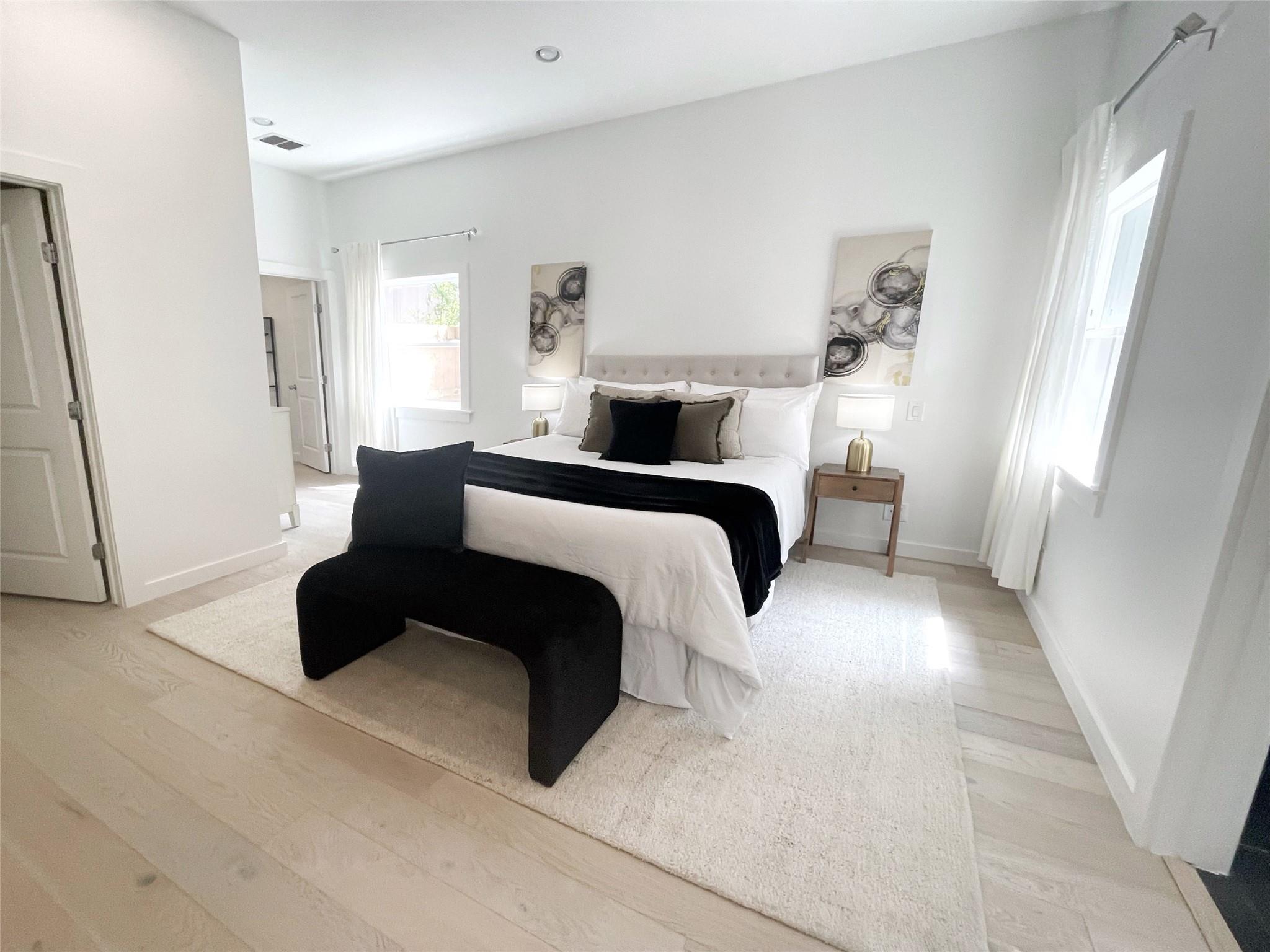 Austin, Texas, 78731, United States, 4 Bedrooms Bedrooms, ,3 BathroomsBathrooms,Residential,For Sale,1885336
