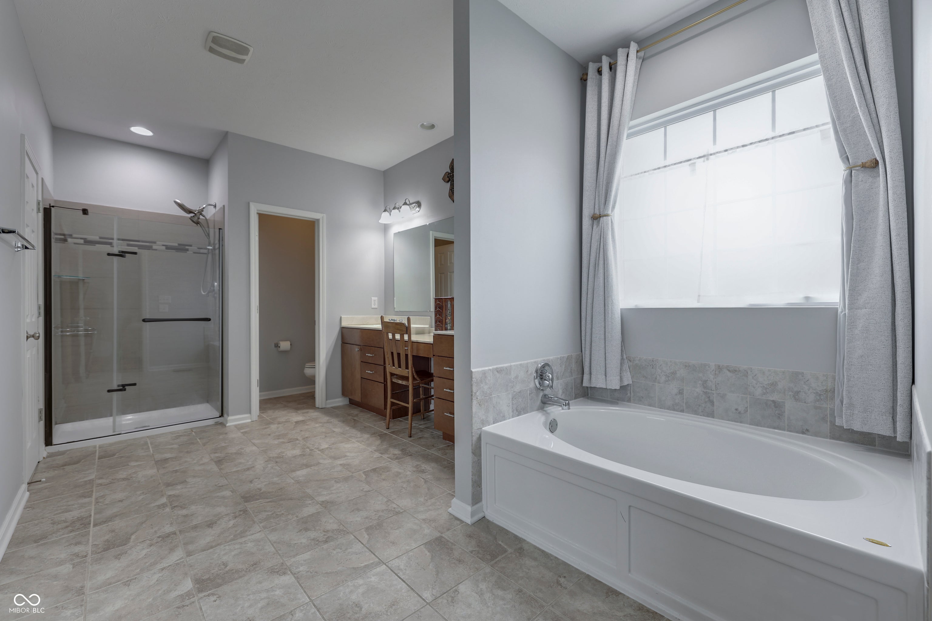 Greenwood, Indiana, 46143, United States, 4 Bedrooms Bedrooms, ,4 BathroomsBathrooms,Residential,For Sale,1956693