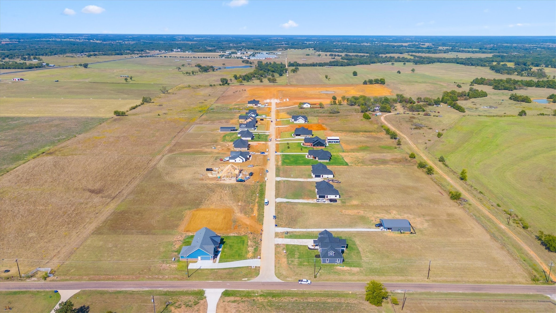 1561 Dixie Estates Way, Whitesboro, Texas, 76273, United States, 3 Bedrooms Bedrooms, ,4 BathroomsBathrooms,Residential,For Sale,1561 Dixie Estates Way,1646191