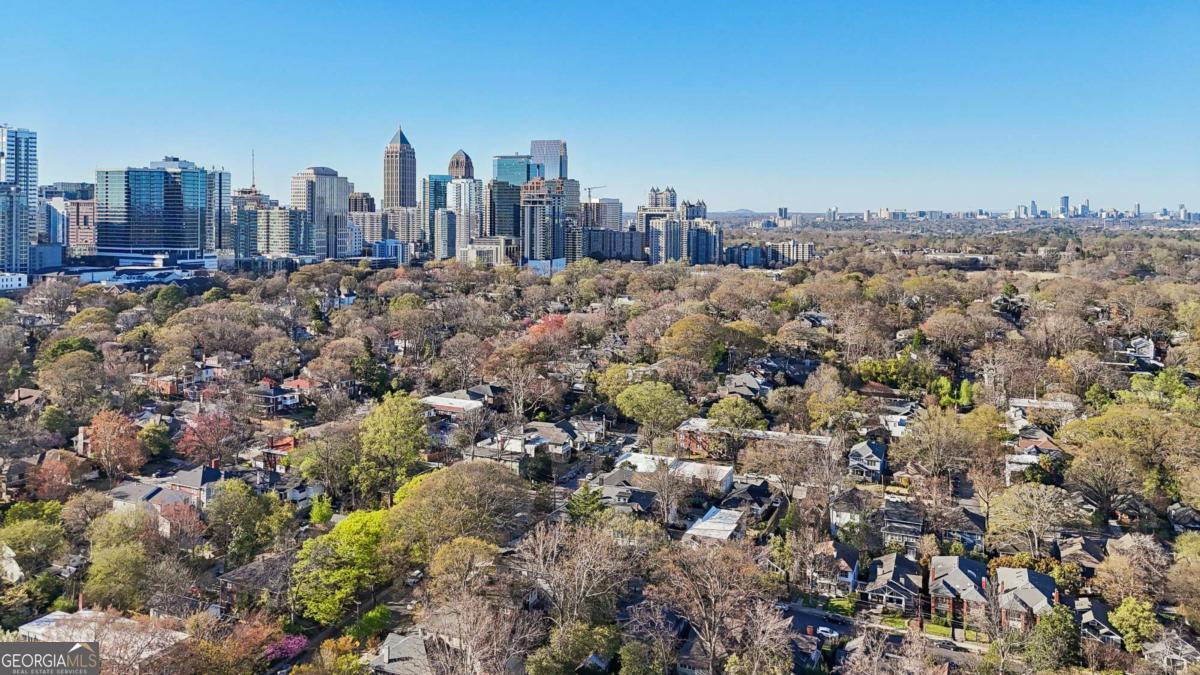 Atlanta, Georgia, 30308, United States, 5 Bedrooms Bedrooms, ,5 BathroomsBathrooms,Residential,For Sale,1988195