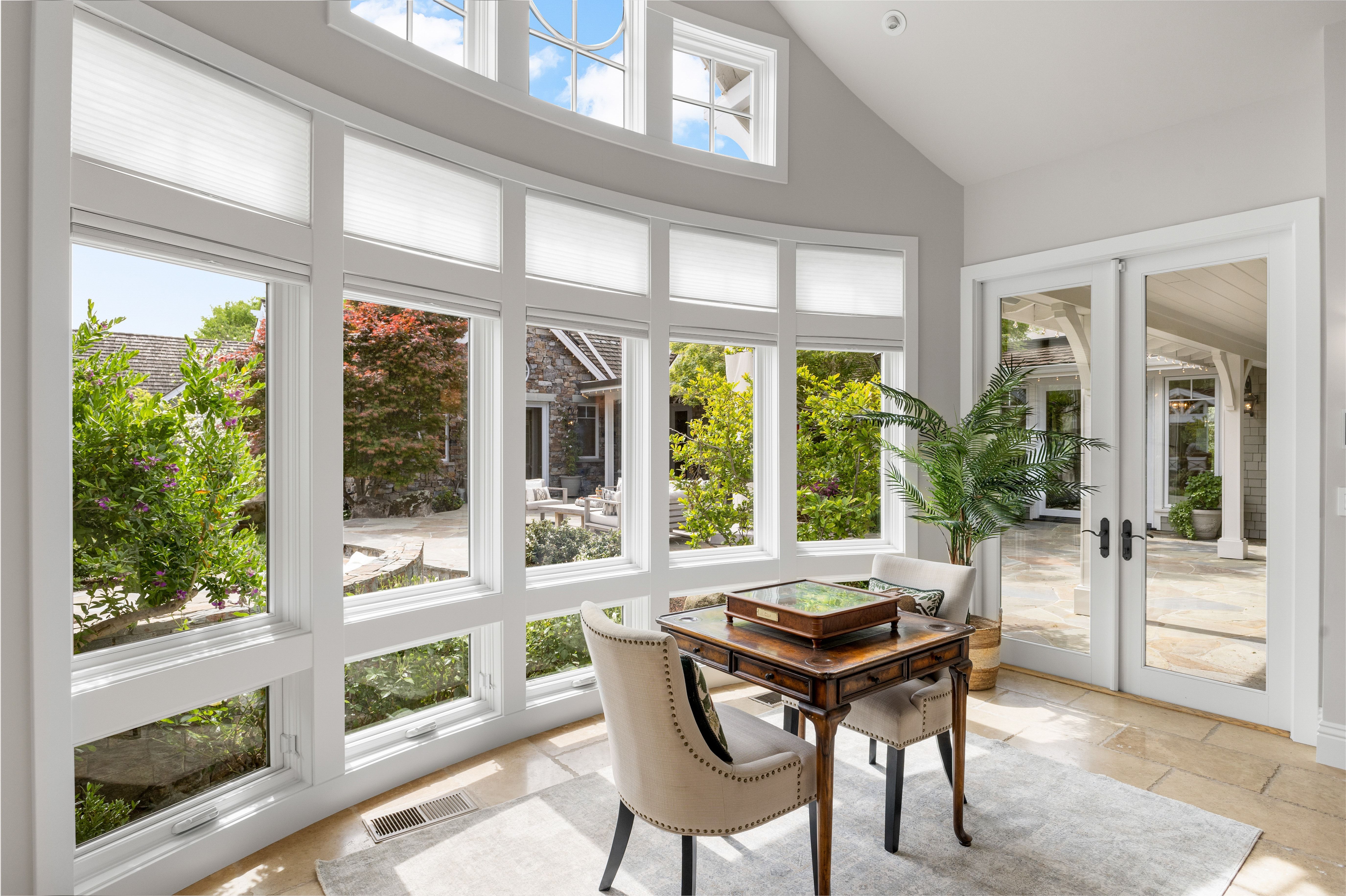  A Private One-Acre Compound Defined by Craftsmanship, Scale and Resort Living - 物件實景