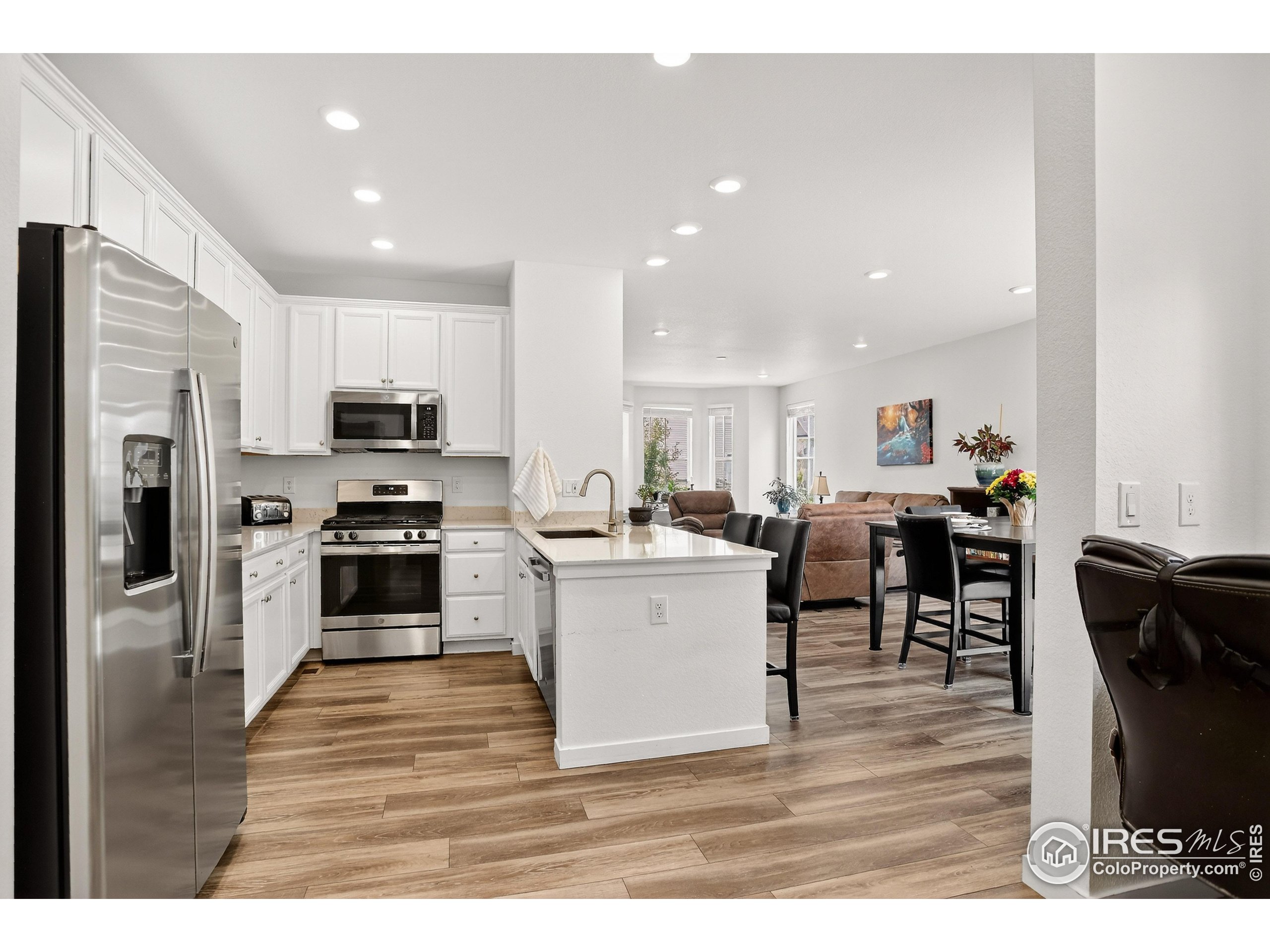 Erie, Colorado, 80516, United States, 3 Bedrooms Bedrooms, ,2 BathroomsBathrooms,Residential,For Sale,1912360