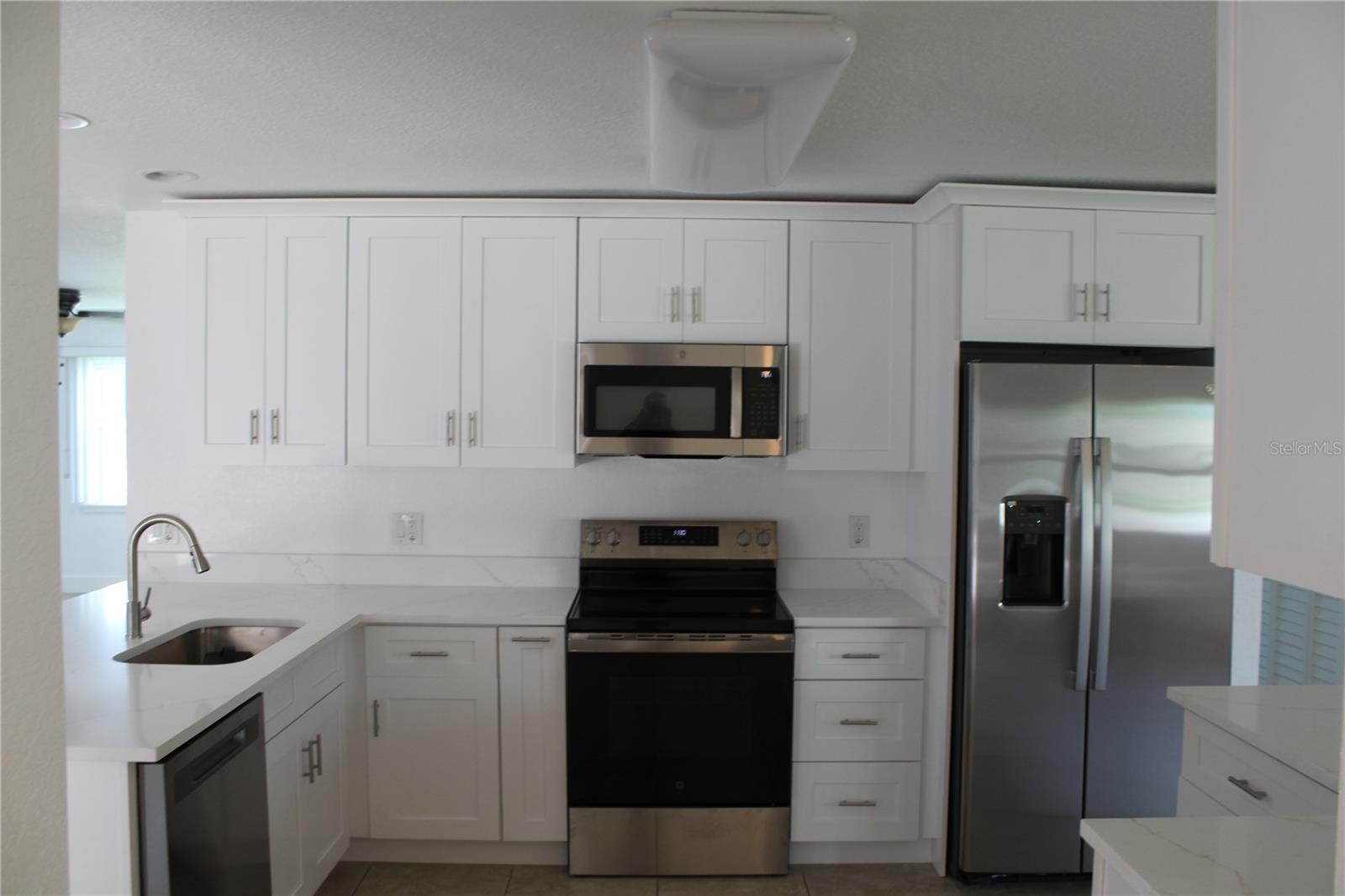 Largo, Florida, 33773, United States, 3 Bedrooms Bedrooms, ,2 BathroomsBathrooms,Residential,For Sale,1870302