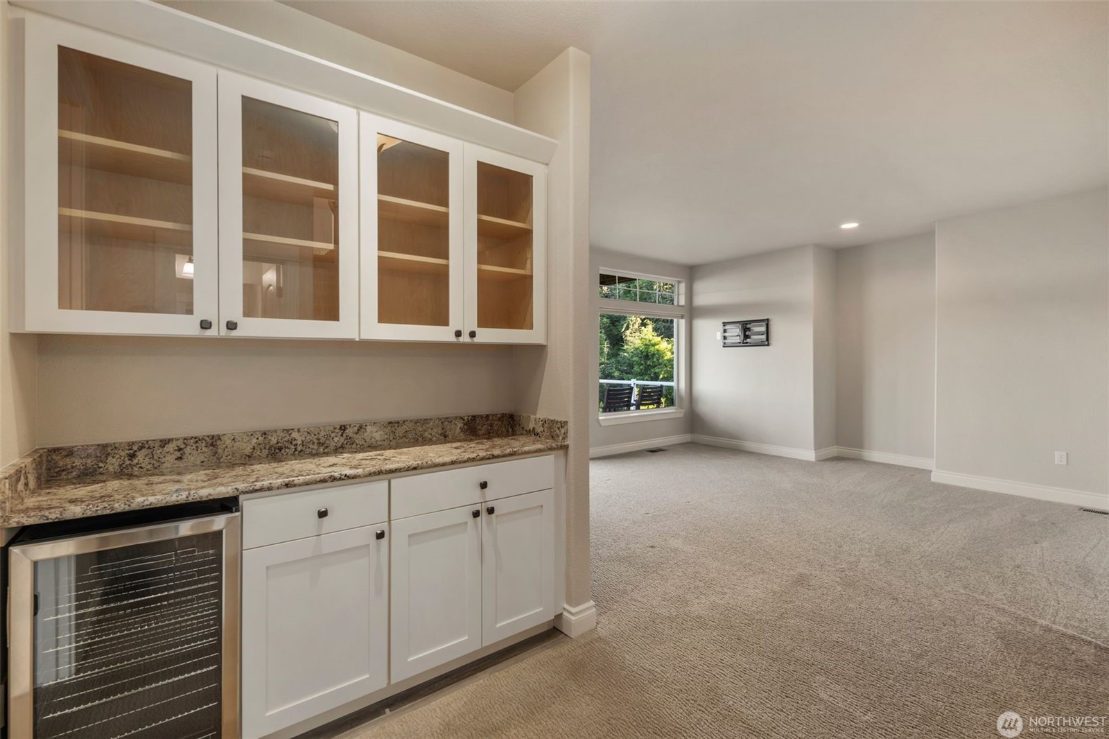 Ilwaco, Washington, 98624, United States, 3 Bedrooms Bedrooms, ,3 BathroomsBathrooms,Residential,For Sale,1978270