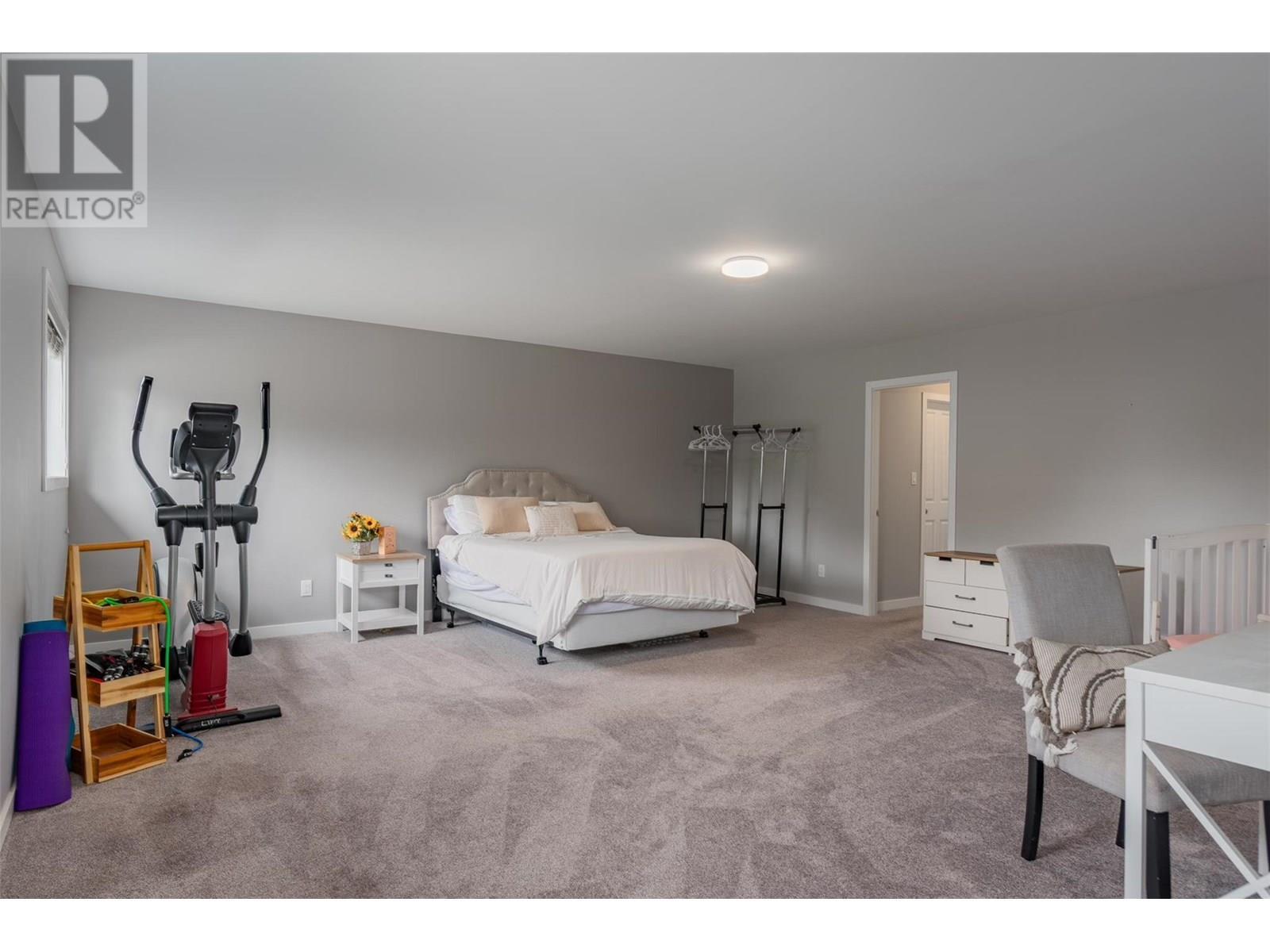CASTLEGAR, British Columbia, V1N 4X9, CA, 5 Bedrooms Bedrooms, ,2 BathroomsBathrooms,Residential,For Sale,1913698