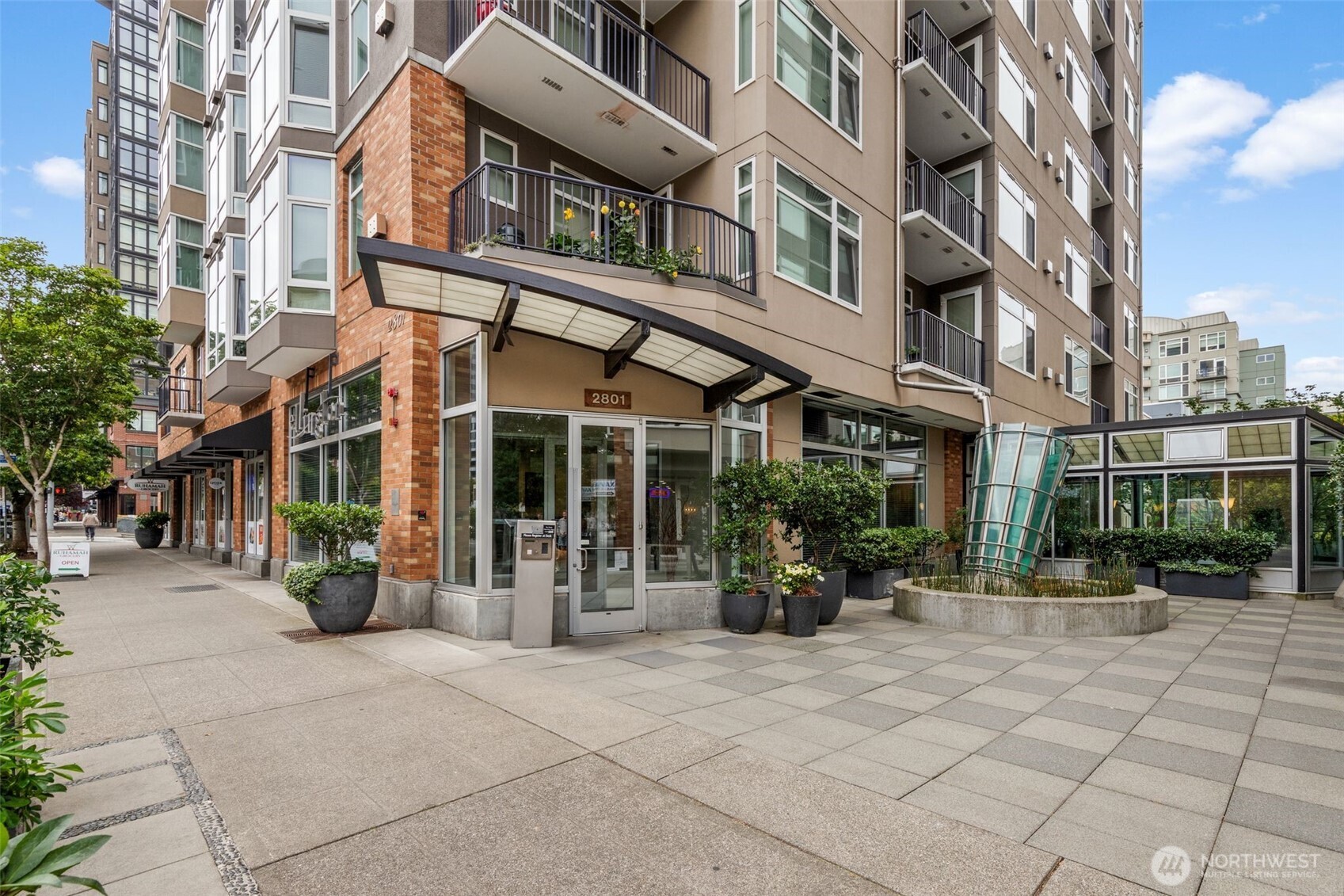 Seattle, Washington, 98121, United States, 1 Bedroom Bedrooms, ,1 BathroomBathrooms,Residential,For Sale,1896299