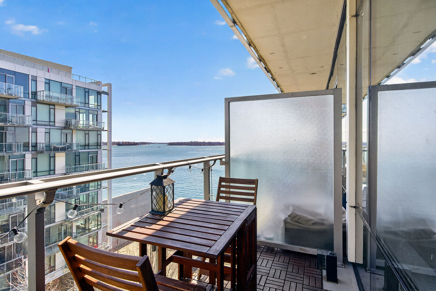  Live in style at Pier 27 - 物件實景