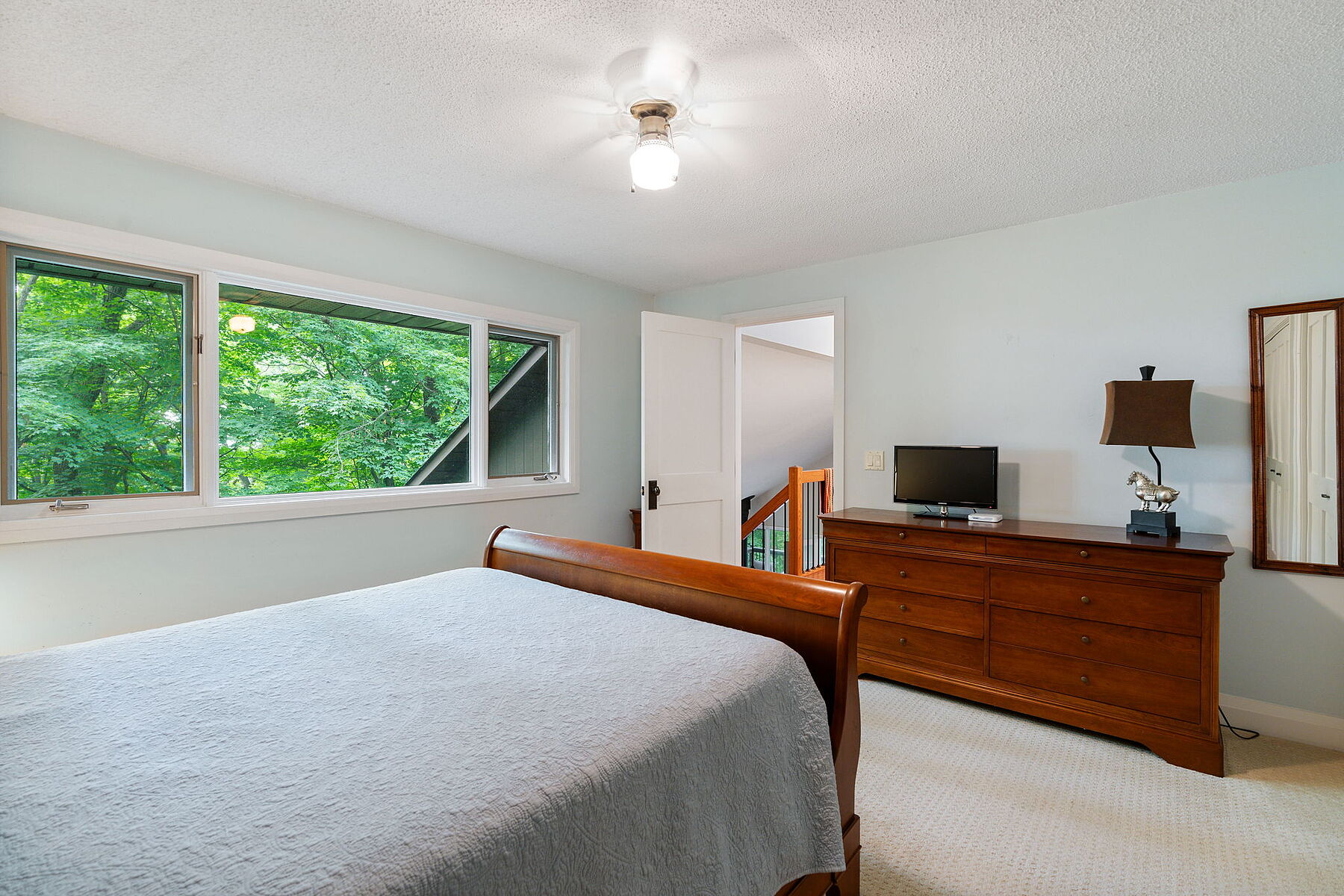  Escarpment Edge Retreat - 物件實景