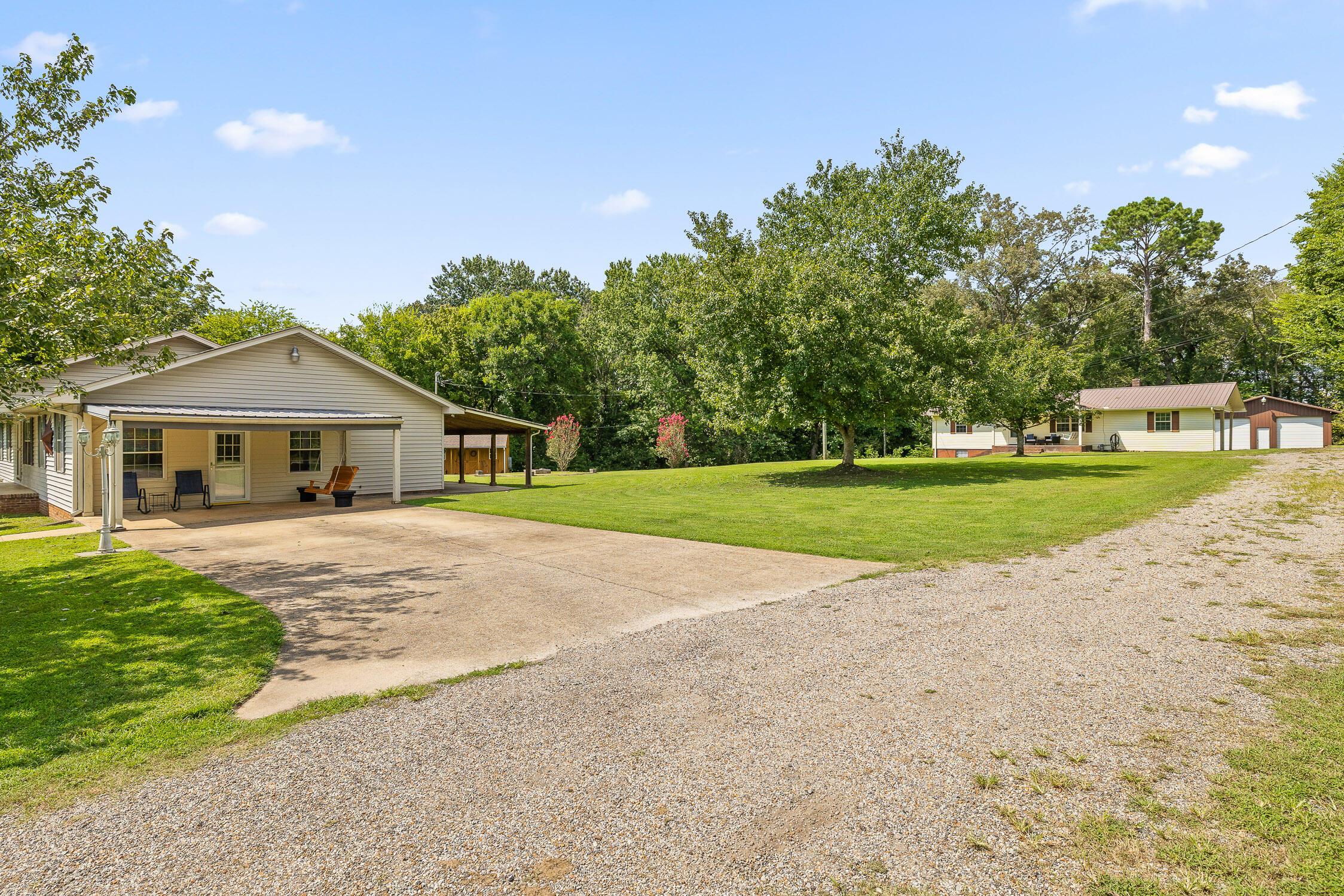 Ringgold, Georgia, 30736, United States, 6 Bedrooms Bedrooms, ,4 BathroomsBathrooms,Residential,For Sale,1927456