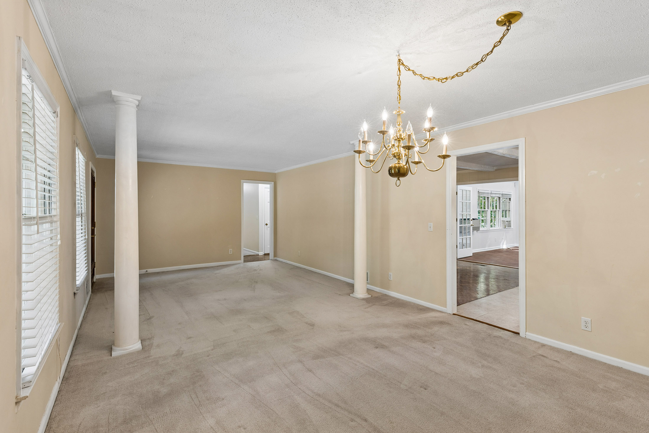  A Rare Opportunity to Enjoy Estate-Style Living in Sought-After Woodstock - 物件實景