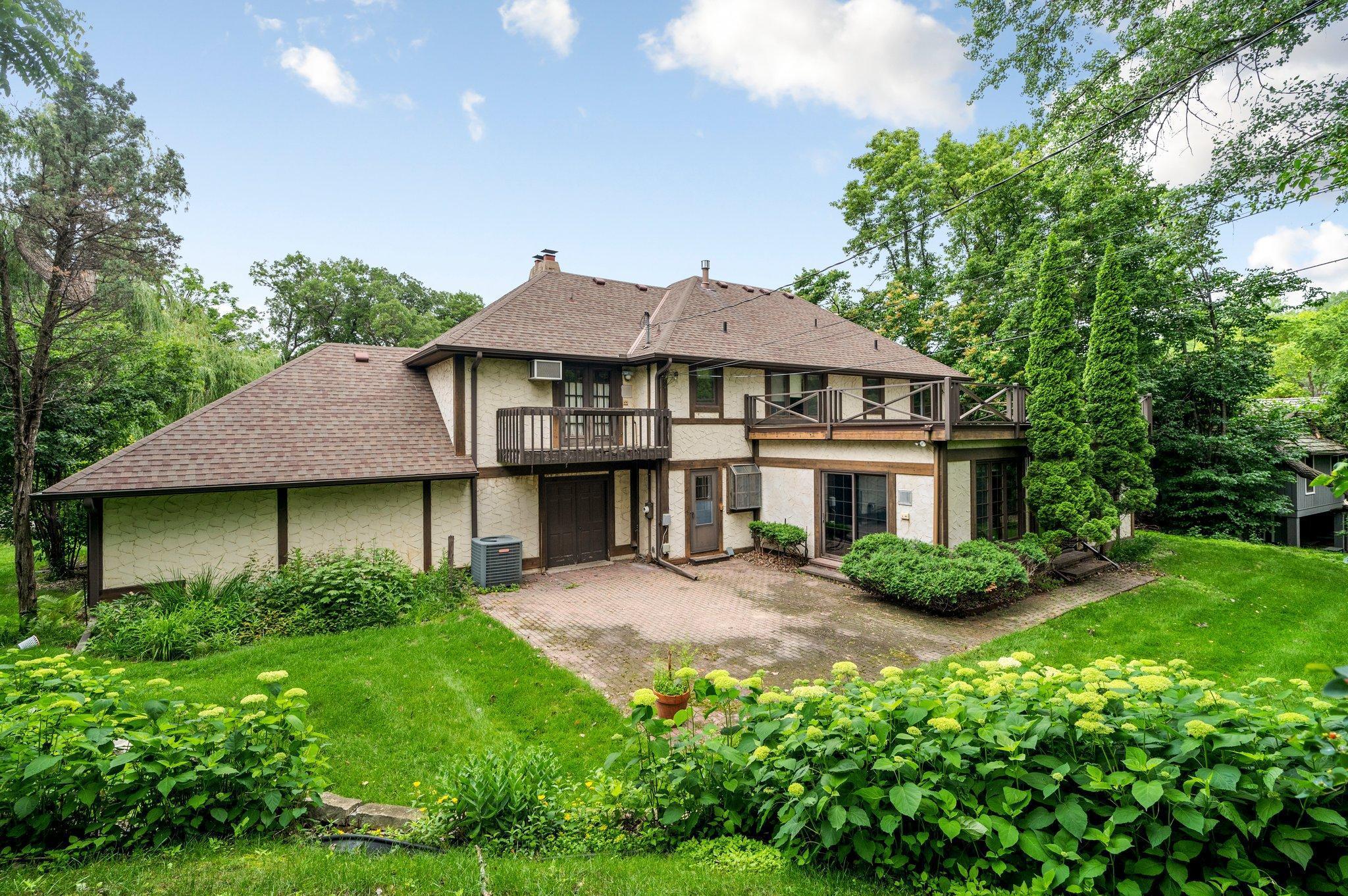 Edina, Minnesota, 55439, United States, 4 Bedrooms Bedrooms, ,4 BathroomsBathrooms,Residential,For Sale,1913654