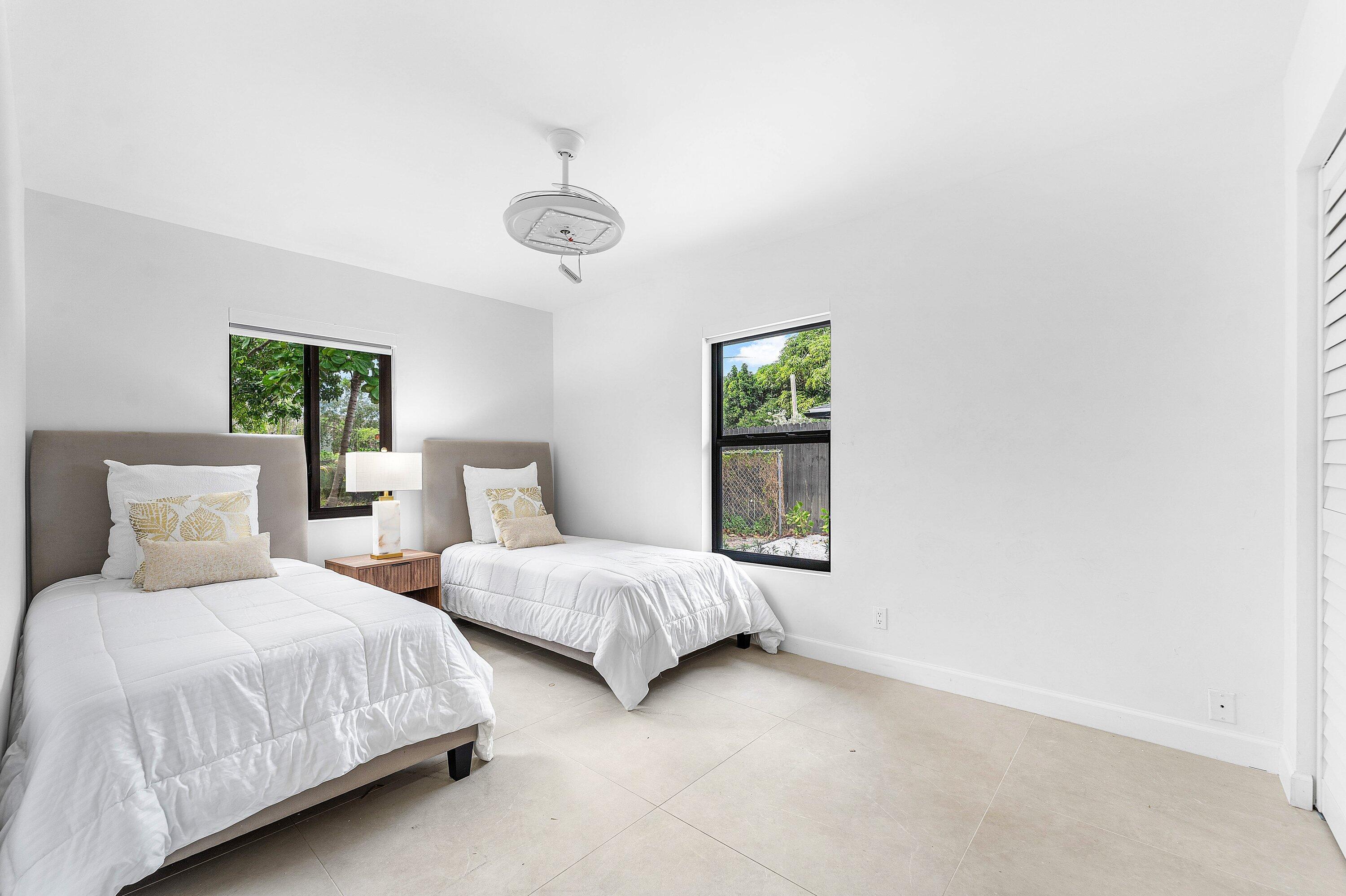 Delray Beach, Florida, 33483, United States, 4 Bedrooms Bedrooms, ,2 BathroomsBathrooms,Residential,For Sale,1987972