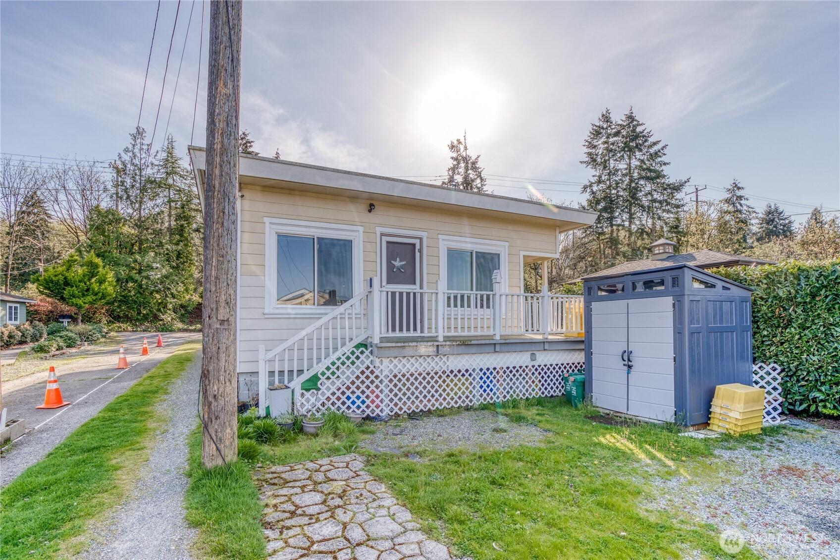 SEATTLE, Washington, 98178, United States, 2 Bedrooms Bedrooms, ,1 BathroomBathrooms,Residential,For Sale,1723686