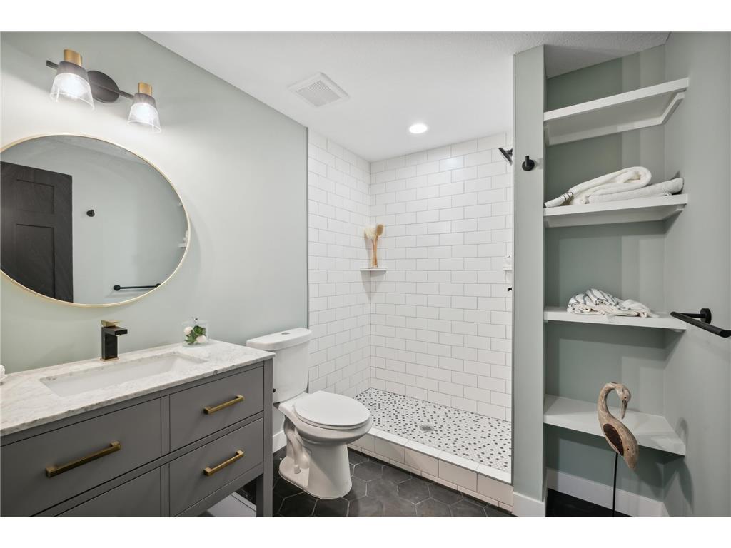 White Bear Lake, Minnesota, 55110, United States, 4 Bedrooms Bedrooms, ,2 BathroomsBathrooms,Residential,For Sale,1987781