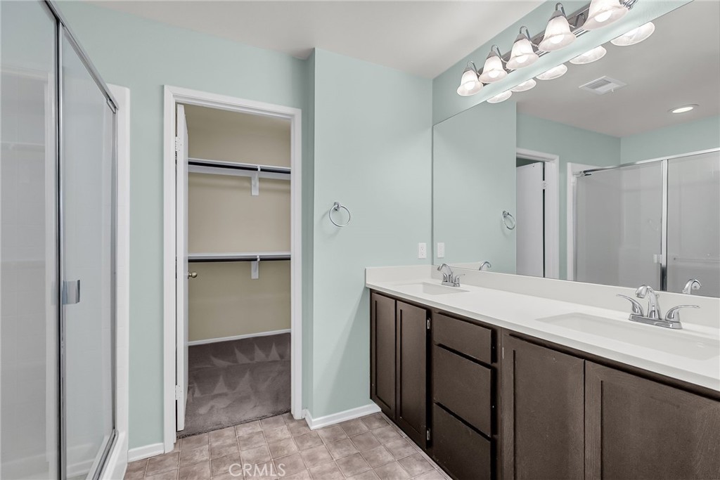 Lake Elsinore, California, 92532, United States, 4 Bedrooms Bedrooms, ,3 BathroomsBathrooms,Residential,For Sale,1955180