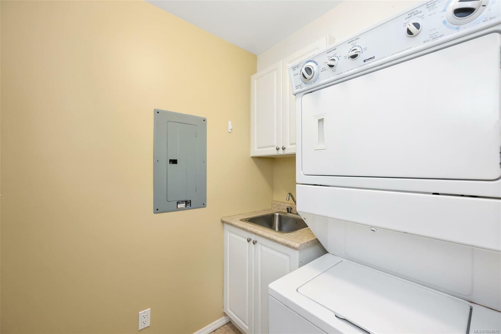 DUNCAN, British Columbia, V9L 2S2, CA, 2 Bedrooms Bedrooms, ,Residential,For Sale,1875363