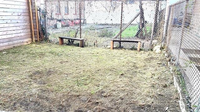 Jersey City, New Jersey, 07306, United States, 6 Bedrooms Bedrooms, ,2 BathroomsBathrooms,Residential,For Sale,1926041