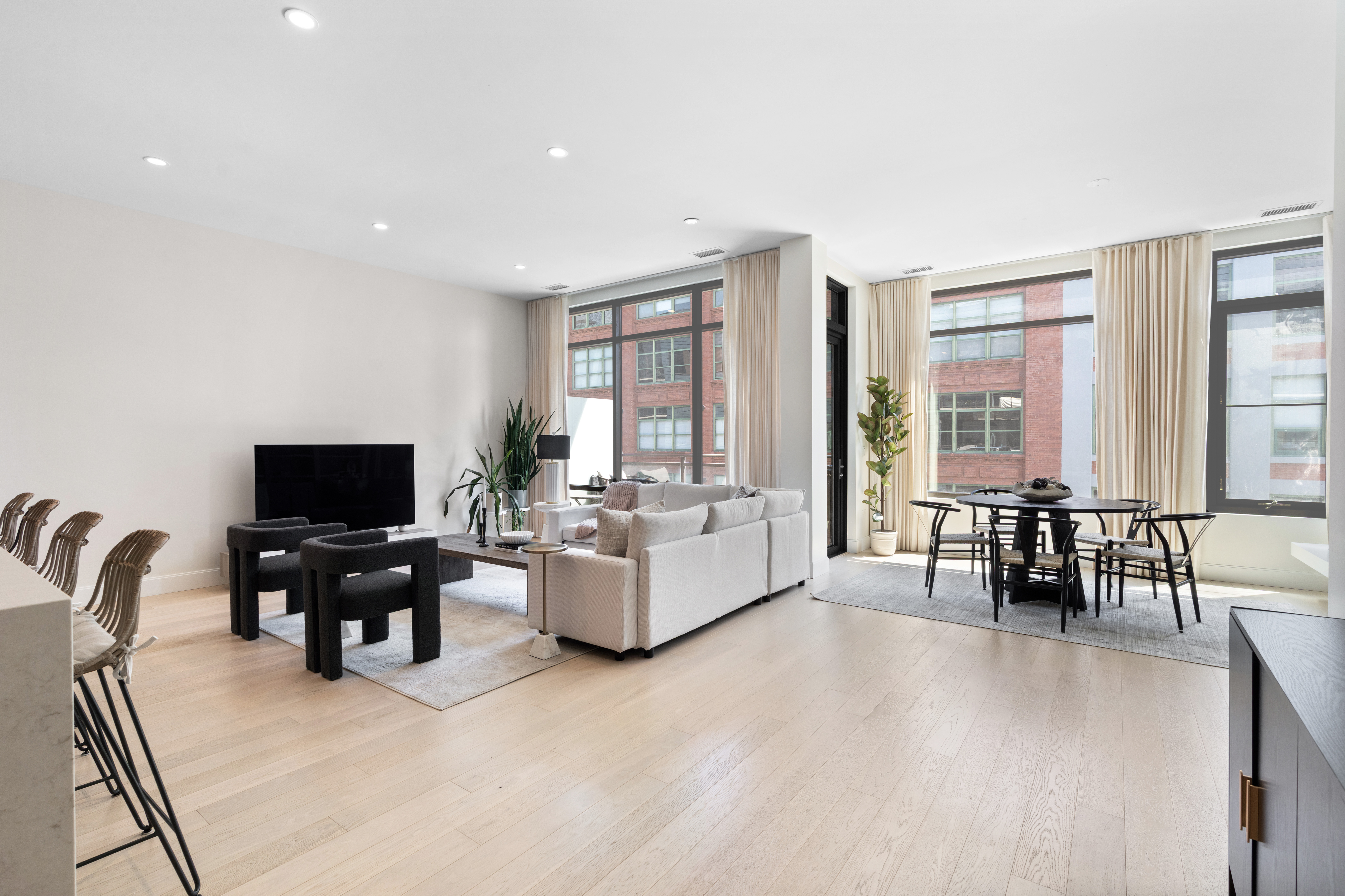  28 N Carpenter Street, Chicago, IL, 60607 - 物件實景