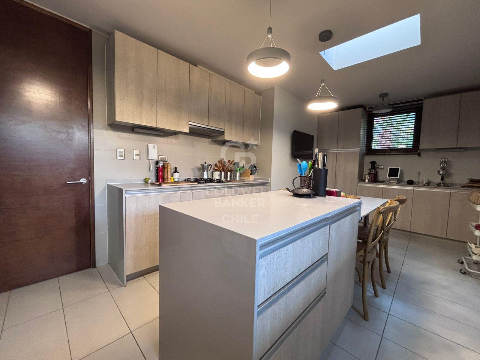 Colina, Chile, 4 Bedrooms Bedrooms, ,4 BathroomsBathrooms,Residential,For Sale,1690506