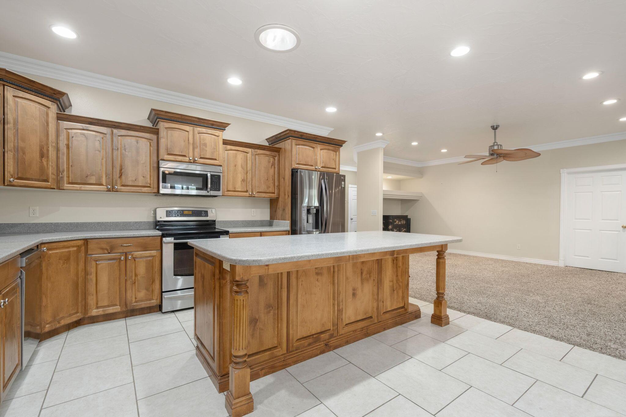 Hurricane, Utah, 84737, United States, 2 Bedrooms Bedrooms, ,3 BathroomsBathrooms,Residential,For Sale,1842468