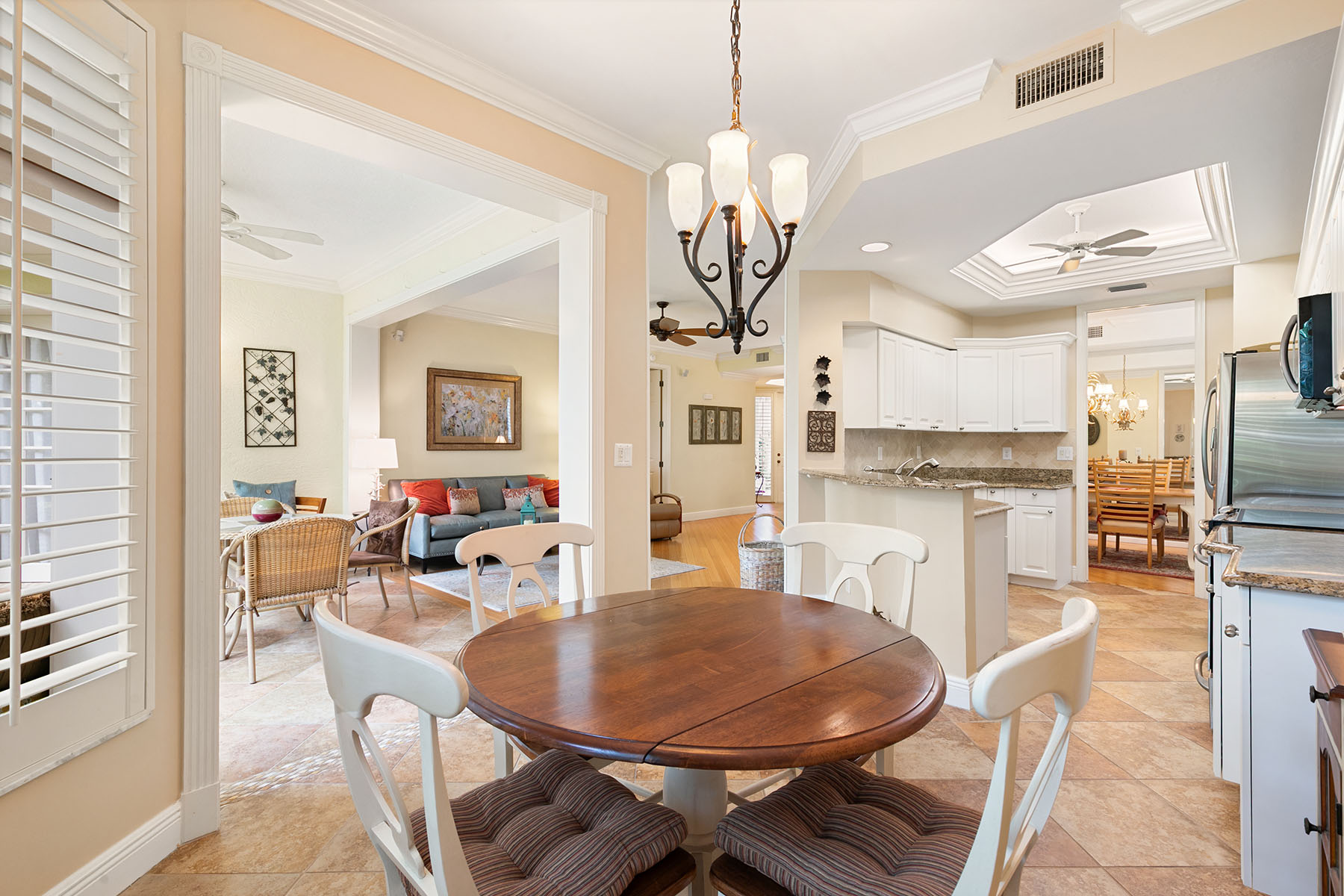  PELICAN BAY - COVINGTON ROW - 物件實景