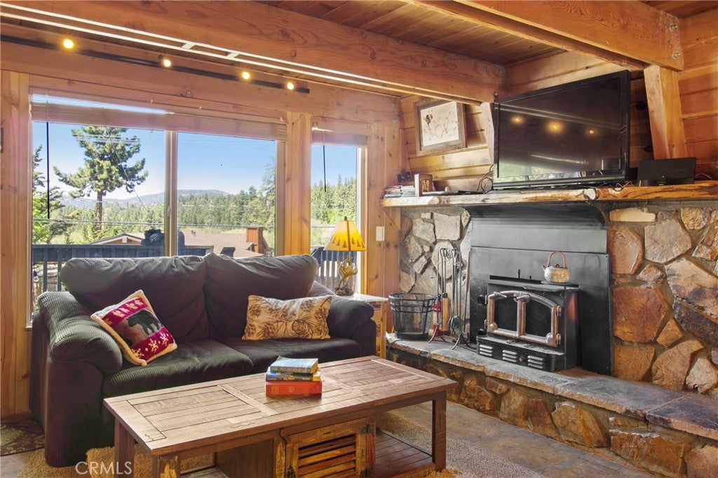 Big Bear Lake, California, 92315, United States, 3 Bedrooms Bedrooms, ,2 BathroomsBathrooms,Residential,For Sale,1776907