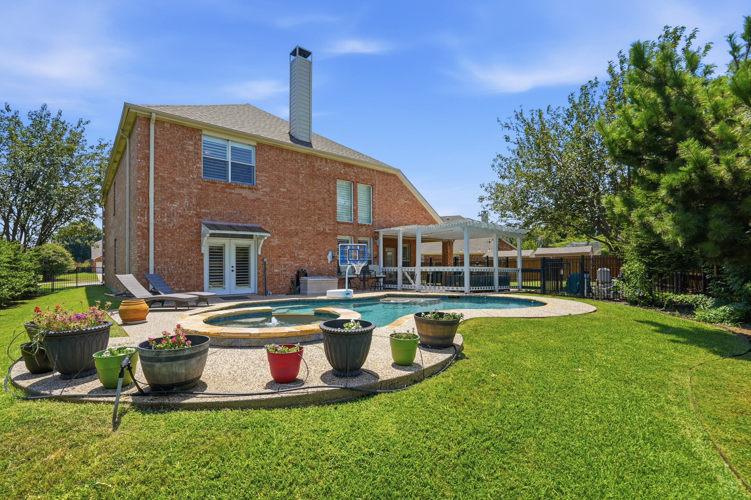  Private Greenbelt Living in Flower Mound - 物件實景
