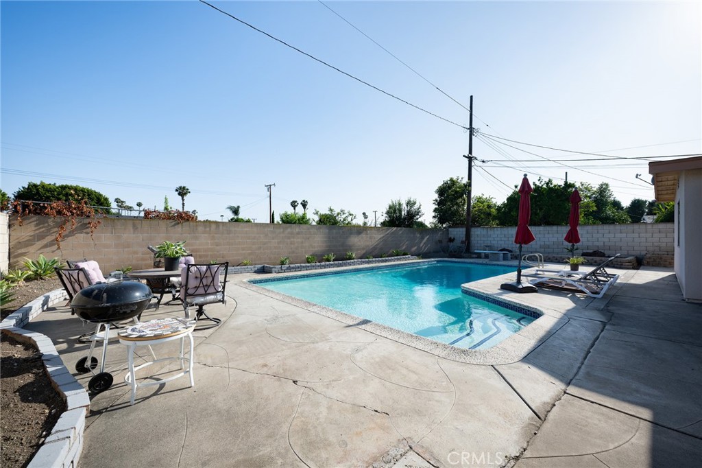 Garden Grove, California, 92841, United States, 4 Bedrooms Bedrooms, ,2 BathroomsBathrooms,Residential,For Sale,1846851