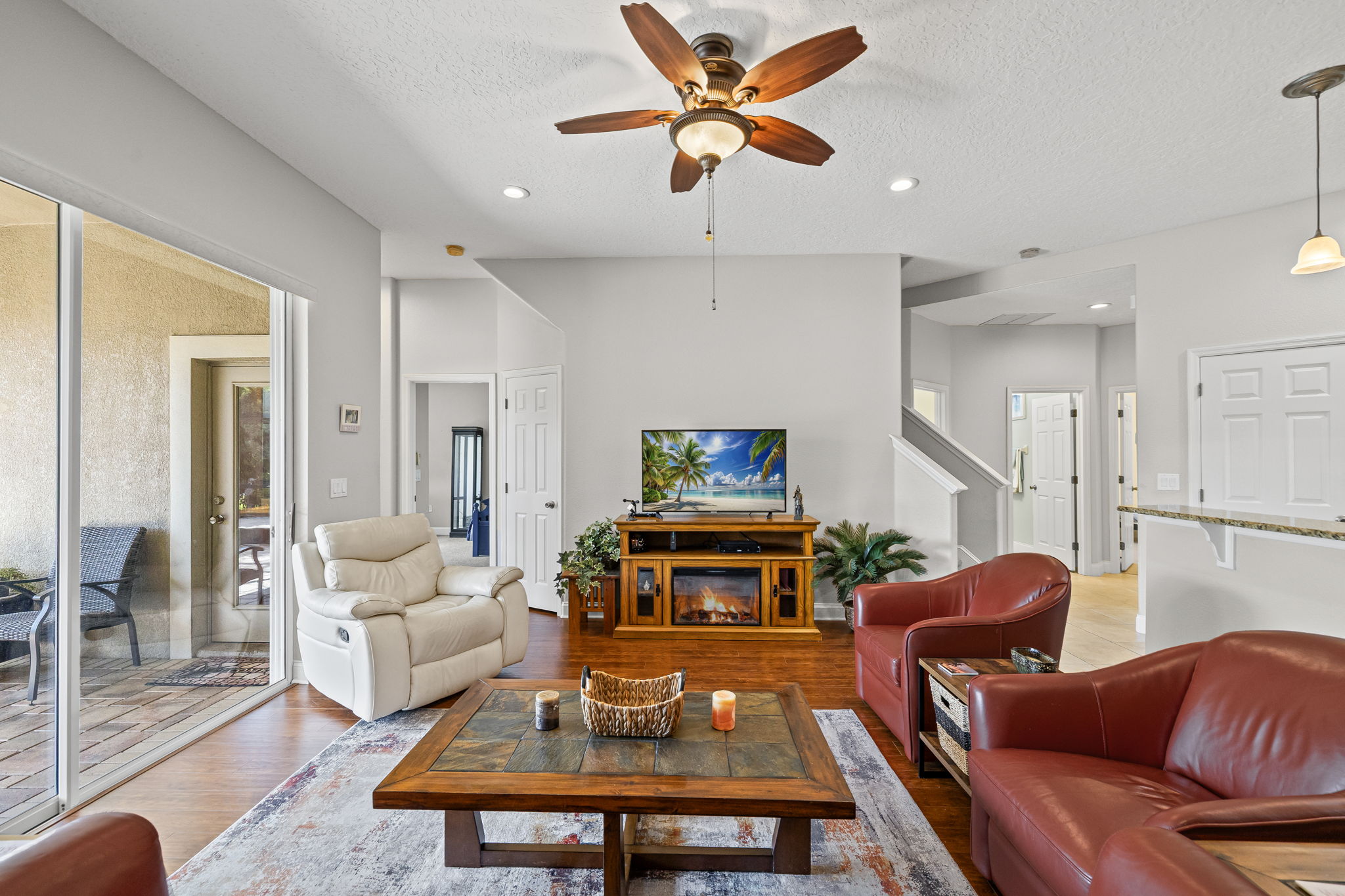 Land O Lakes, Florida, 34638, United States, 4 Bedrooms Bedrooms, ,4 BathroomsBathrooms,Residential,For Sale,1973686