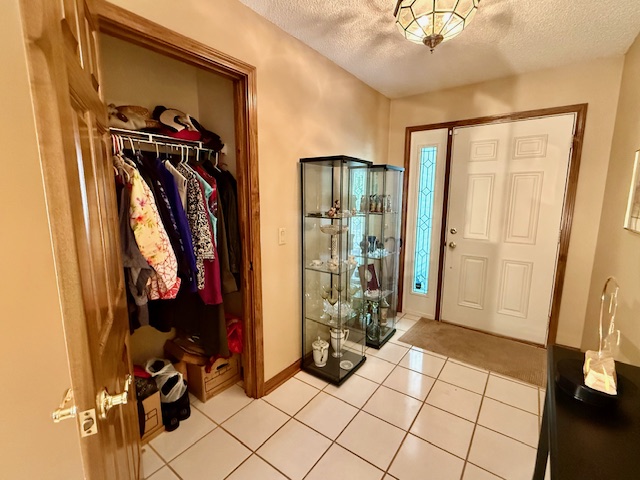 Crossville, Tennessee, 38558, United States, 3 Bedrooms Bedrooms, ,4 BathroomsBathrooms,Residential,For Sale,1980171