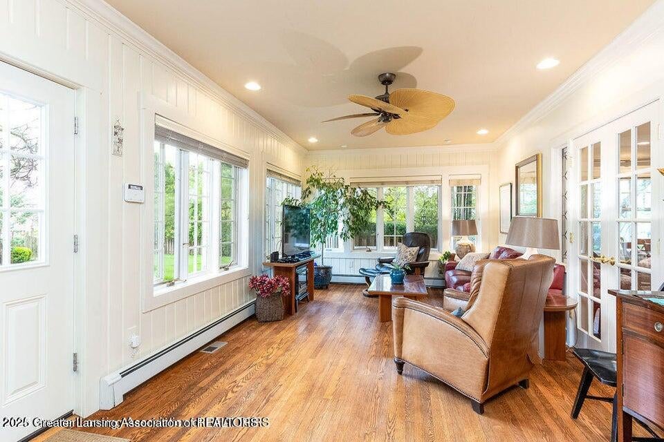 East Lansing, Michigan, 48823, United States, 6 Bedrooms Bedrooms, ,6 BathroomsBathrooms,Residential,For Sale,1992121