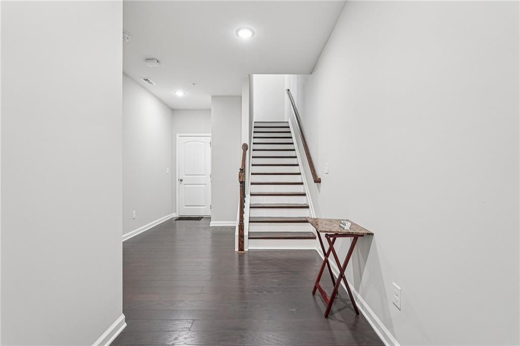 Alpharetta, Georgia, 30005, United States, 4 Bedrooms Bedrooms, ,4 BathroomsBathrooms,Residential,For Sale,2033042