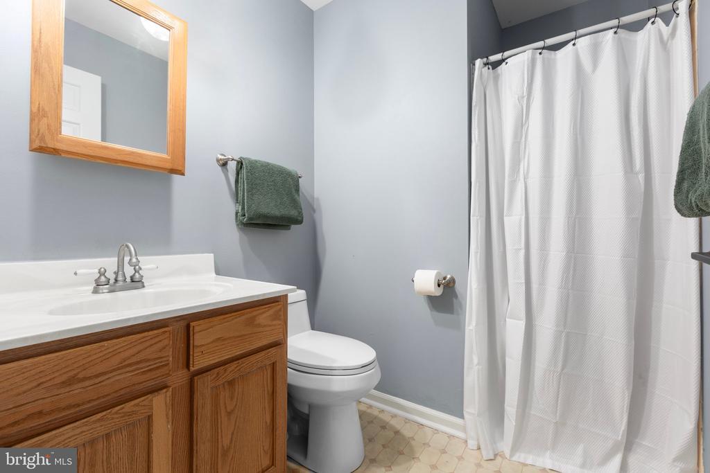 Fredericksburg, Virginia, 22407, United States, 4 Bedrooms Bedrooms, ,4 BathroomsBathrooms,Residential,For Sale,1849962
