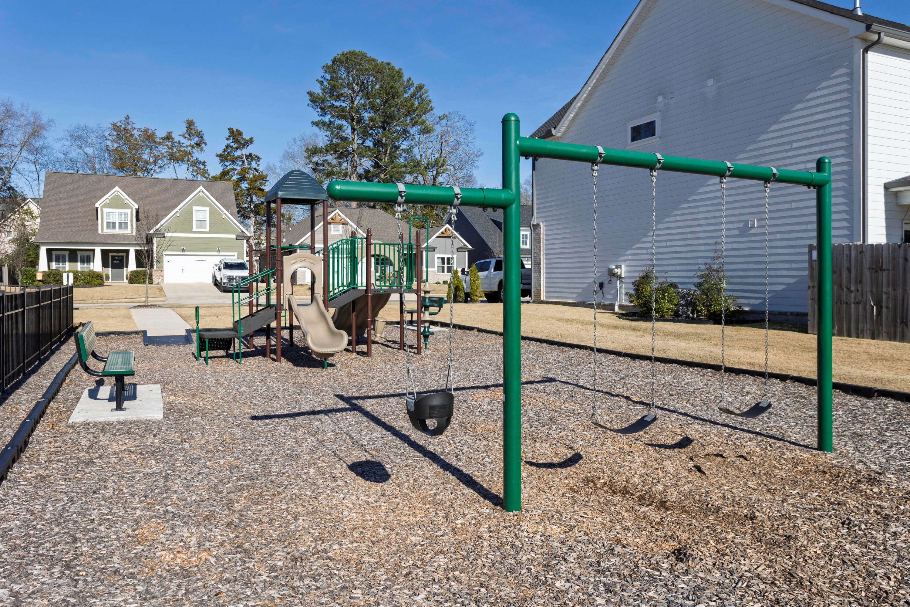 Chattanooga, Tennessee, 37421, United States, 4 Bedrooms Bedrooms, ,3 BathroomsBathrooms,Residential,For Sale,2000498